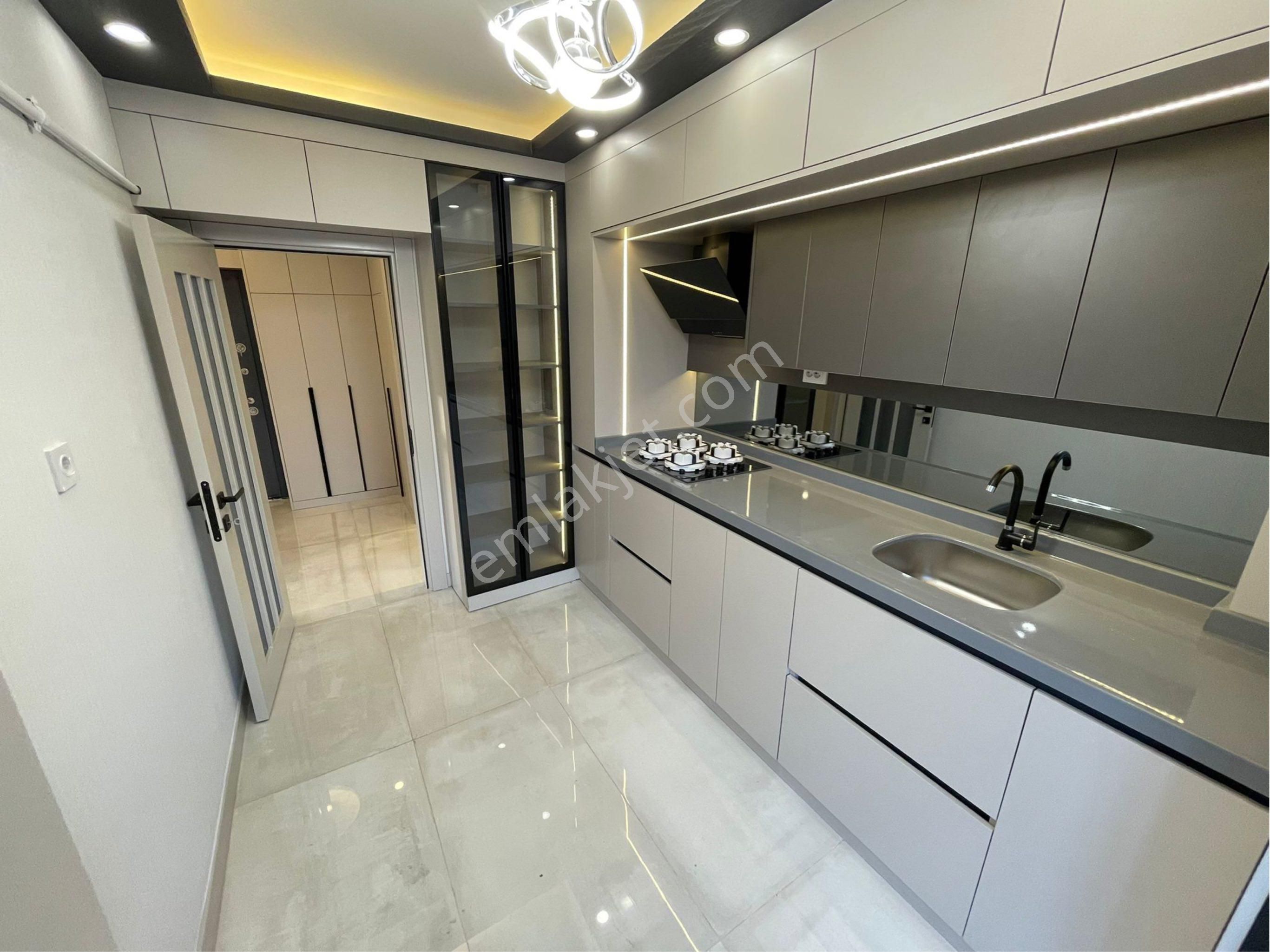 Sincan Ahievran Mh.'de 3+1 1.orta Kat Bağımsız Ultra Lüks Satılık Daire - Görsel 4