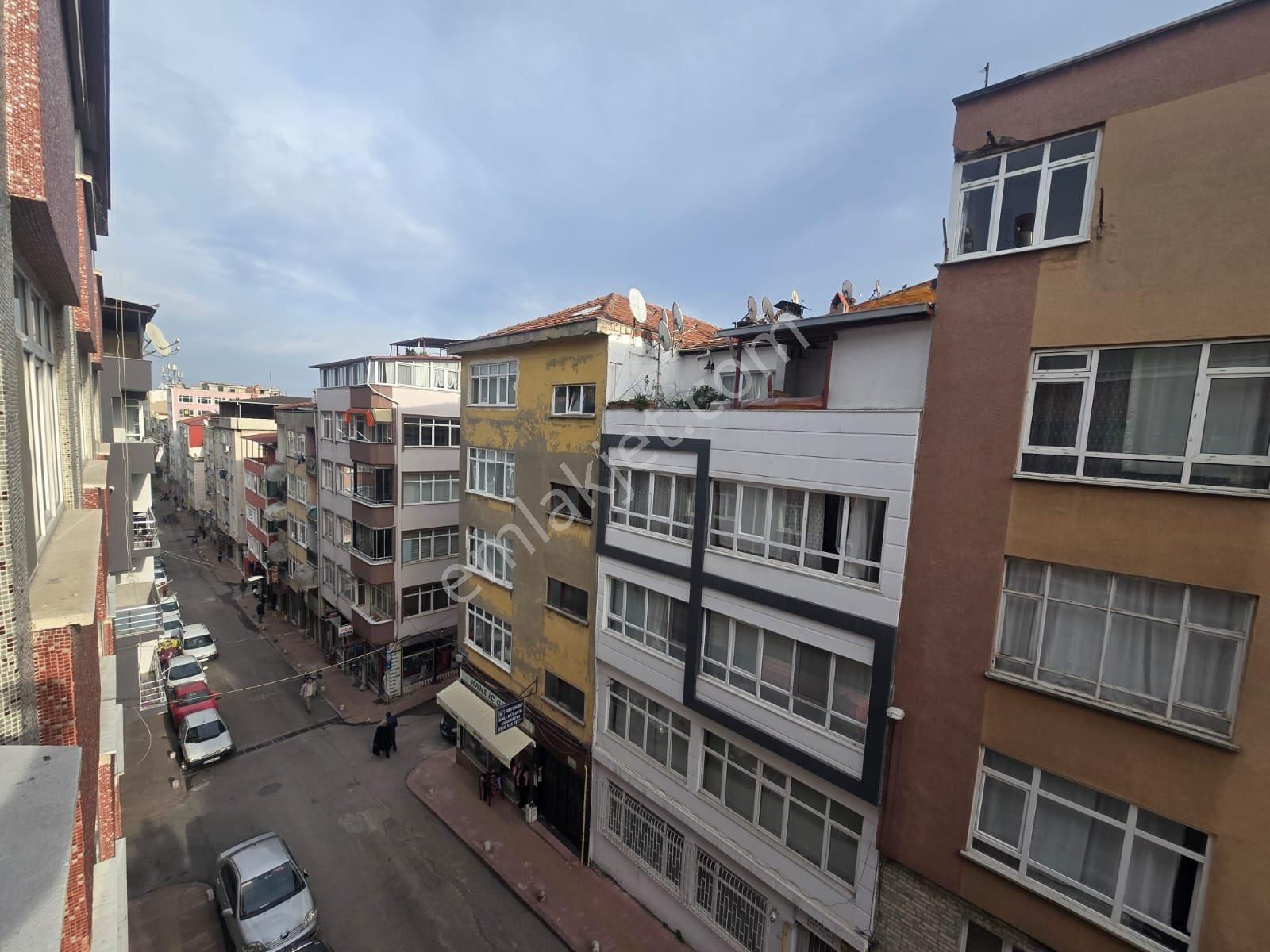 Özeller Gayrimenkulden Harika Konumda Fırsat Daire - Görsel 16