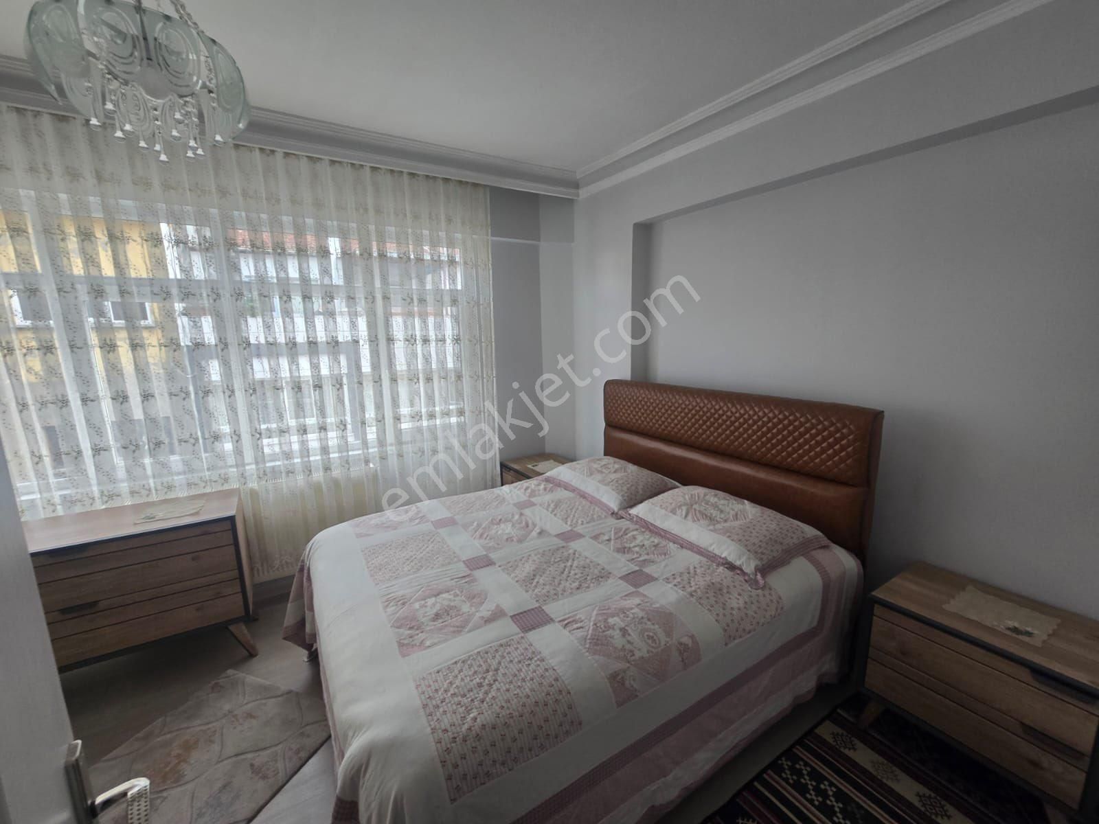 Özeller Gayrimenkulden Harika Konumda Fırsat Daire - Görsel 12