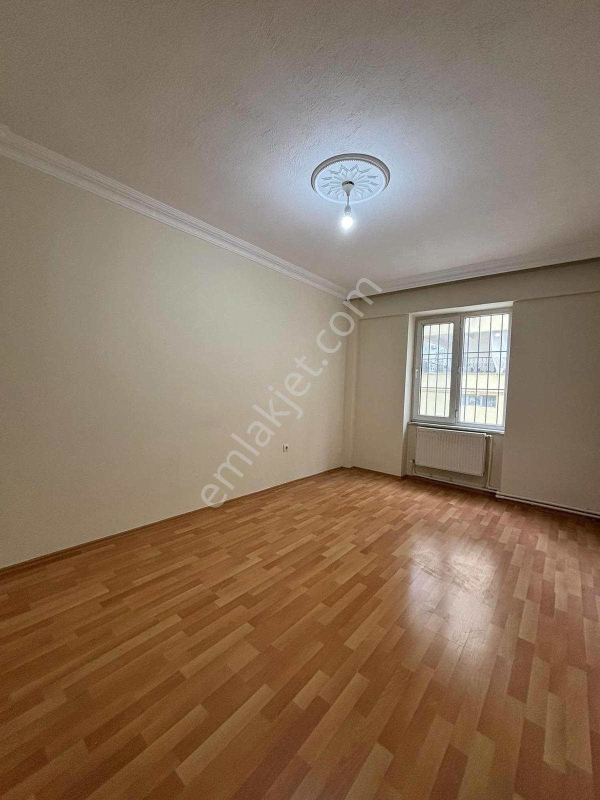 Selçukbeyde Depozitosuz 3+1 Kiralık Daire - Görsel 10