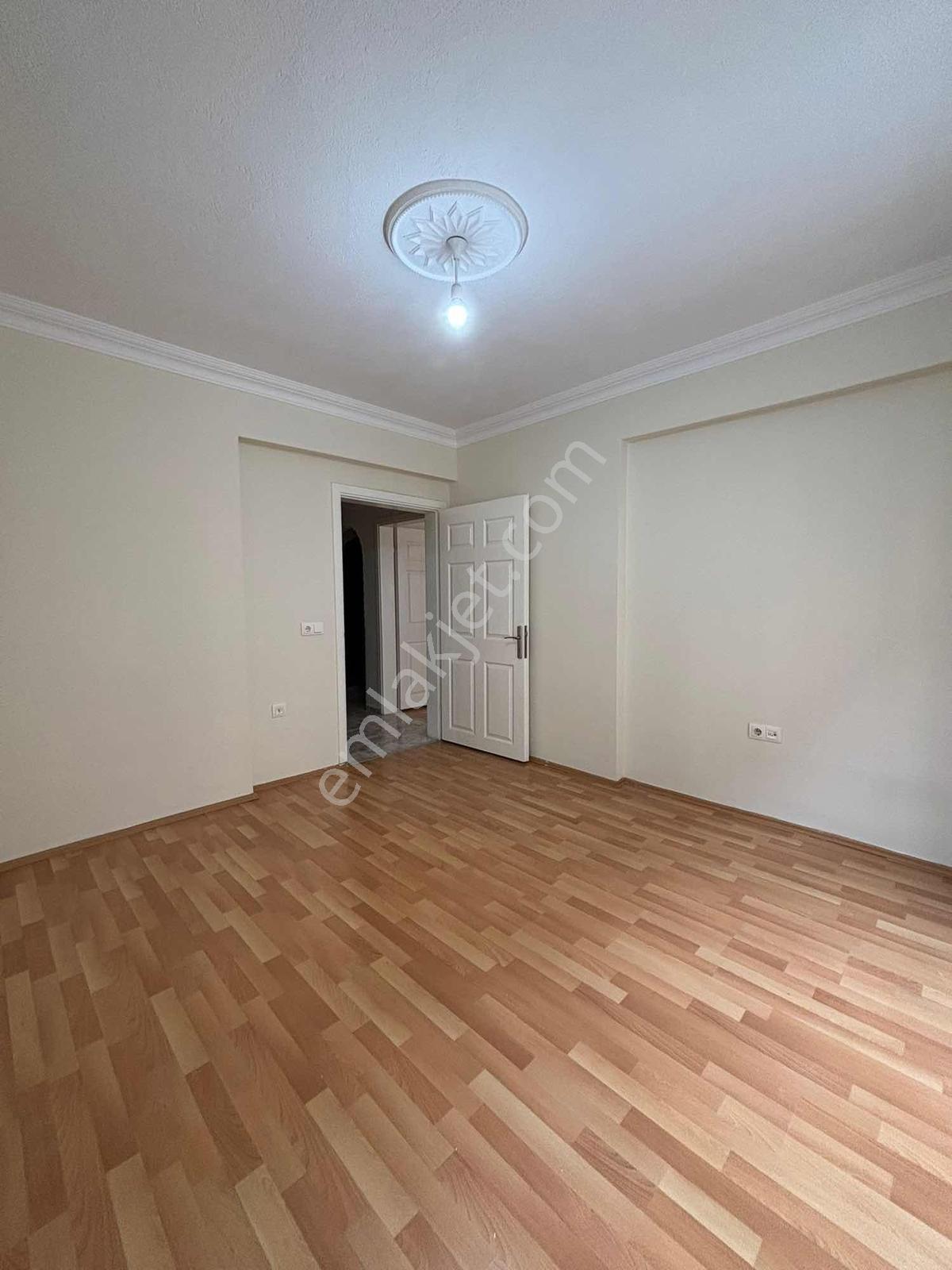 Selçukbeyde Depozitosuz 3+1 Kiralık Daire - Görsel 4