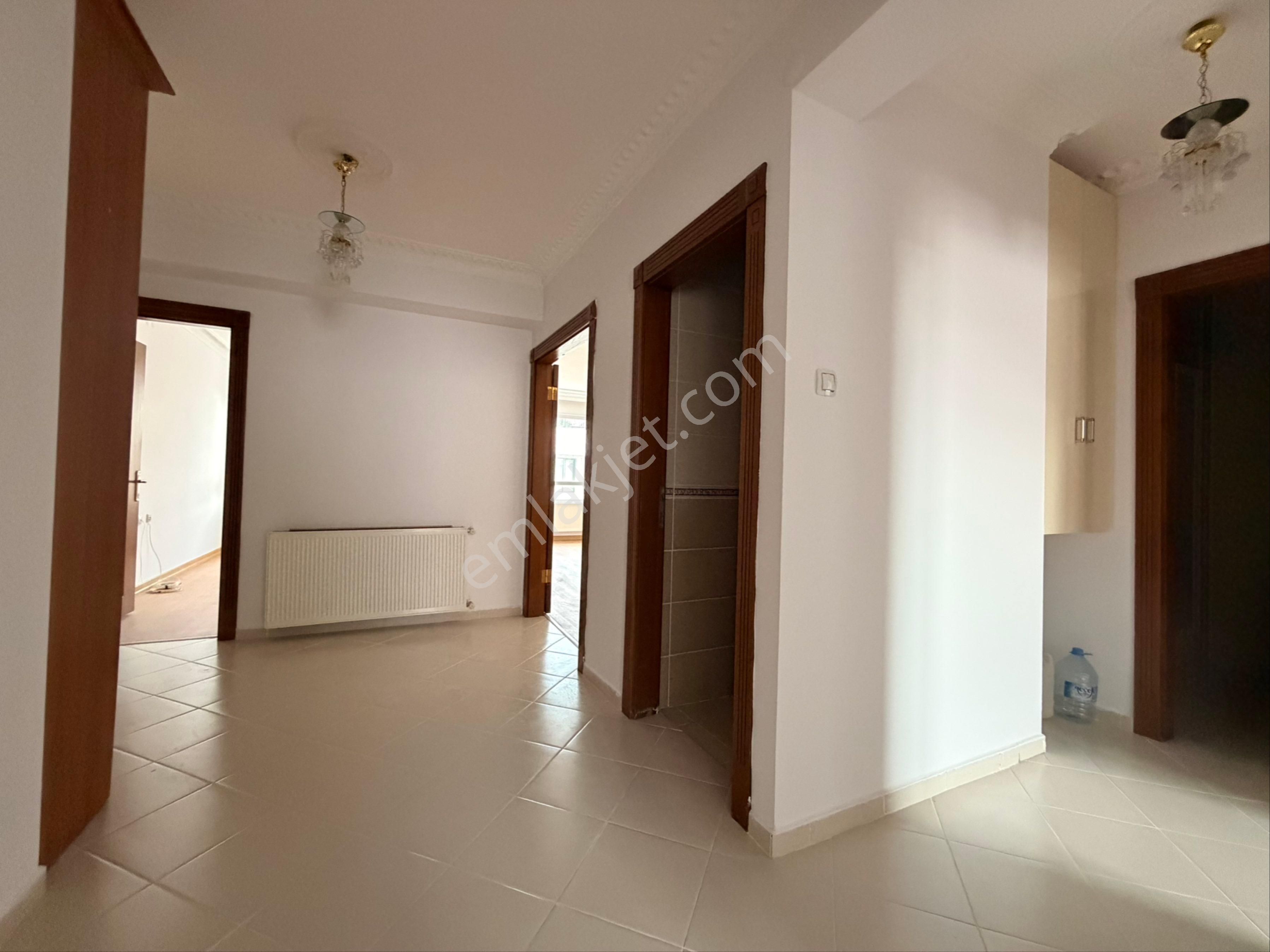 Fırsat Uyanış Mah Asansörlü Ebeveyn Banyolu Yeni Binada 4+1 - Görsel 18