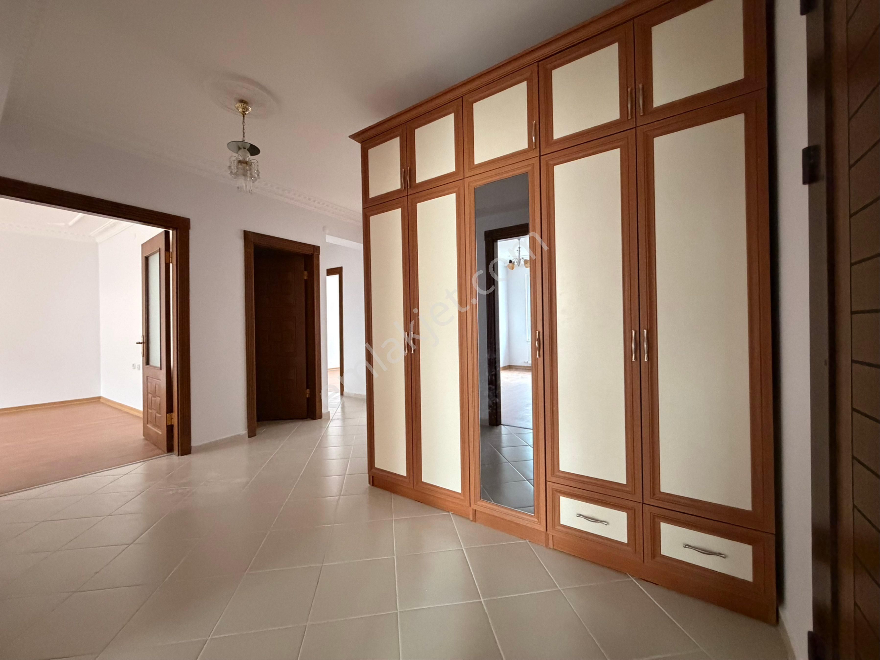 Fırsat Uyanış Mah Asansörlü Ebeveyn Banyolu Yeni Binada 4+1 - Görsel 7