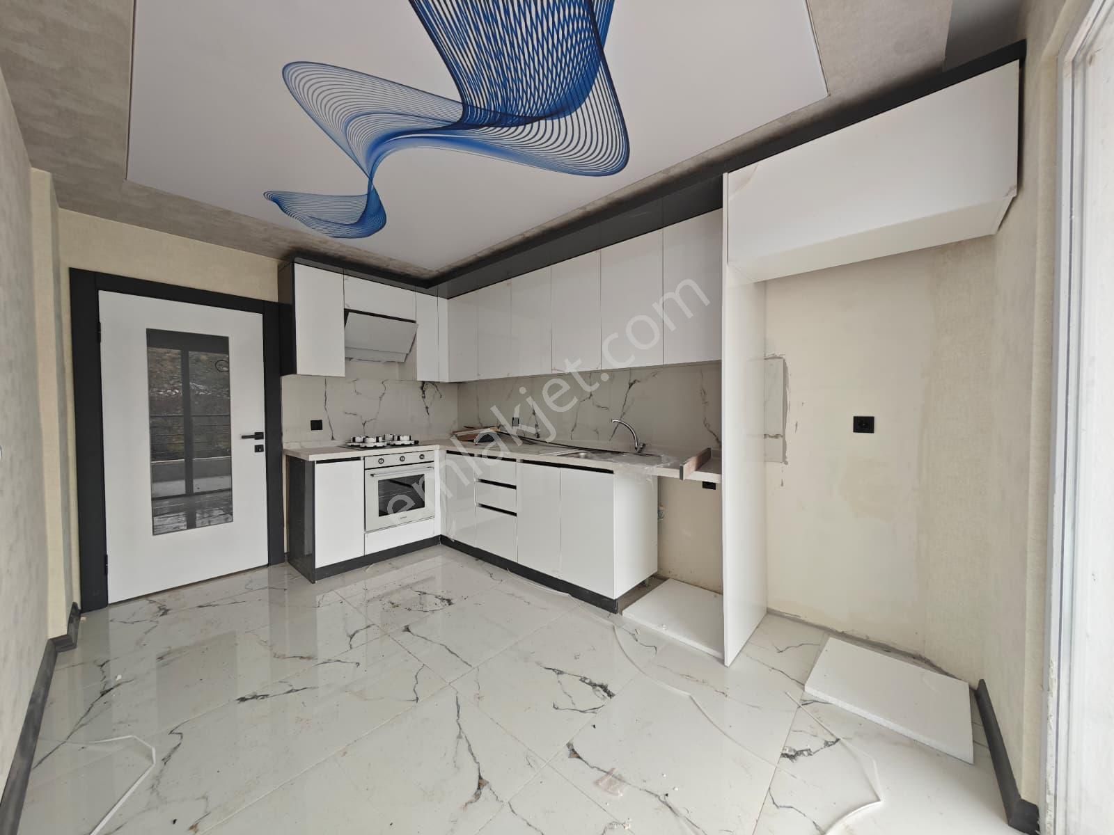 Feridunçelik'te Full Yapılı 3+1 1.katta Satılık Sıfır Daire !!