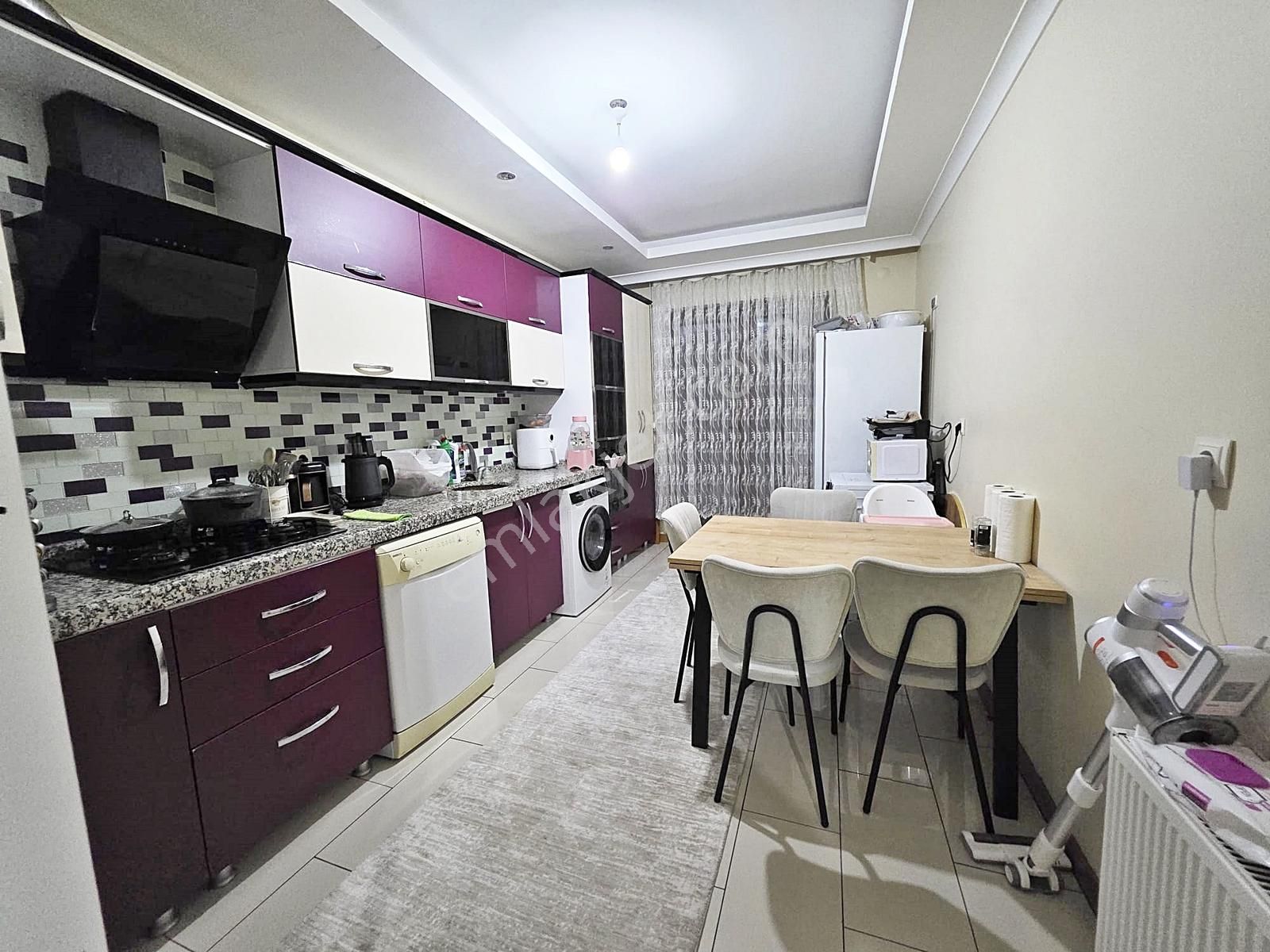 Kardeşlerde Yeni Binada Manzaralı 3+1 Orta Kat Asansörlü Yapılı - Görsel 7