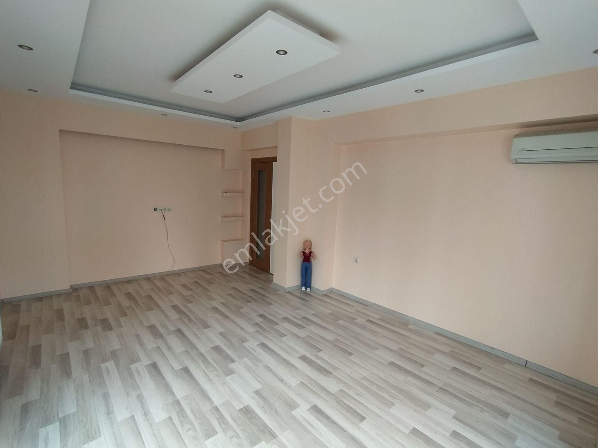 Mertcan Dan Yakacık Meydana Yürüme Site İçi 3+1 Ebeveyn Banyolu - Görsel 5