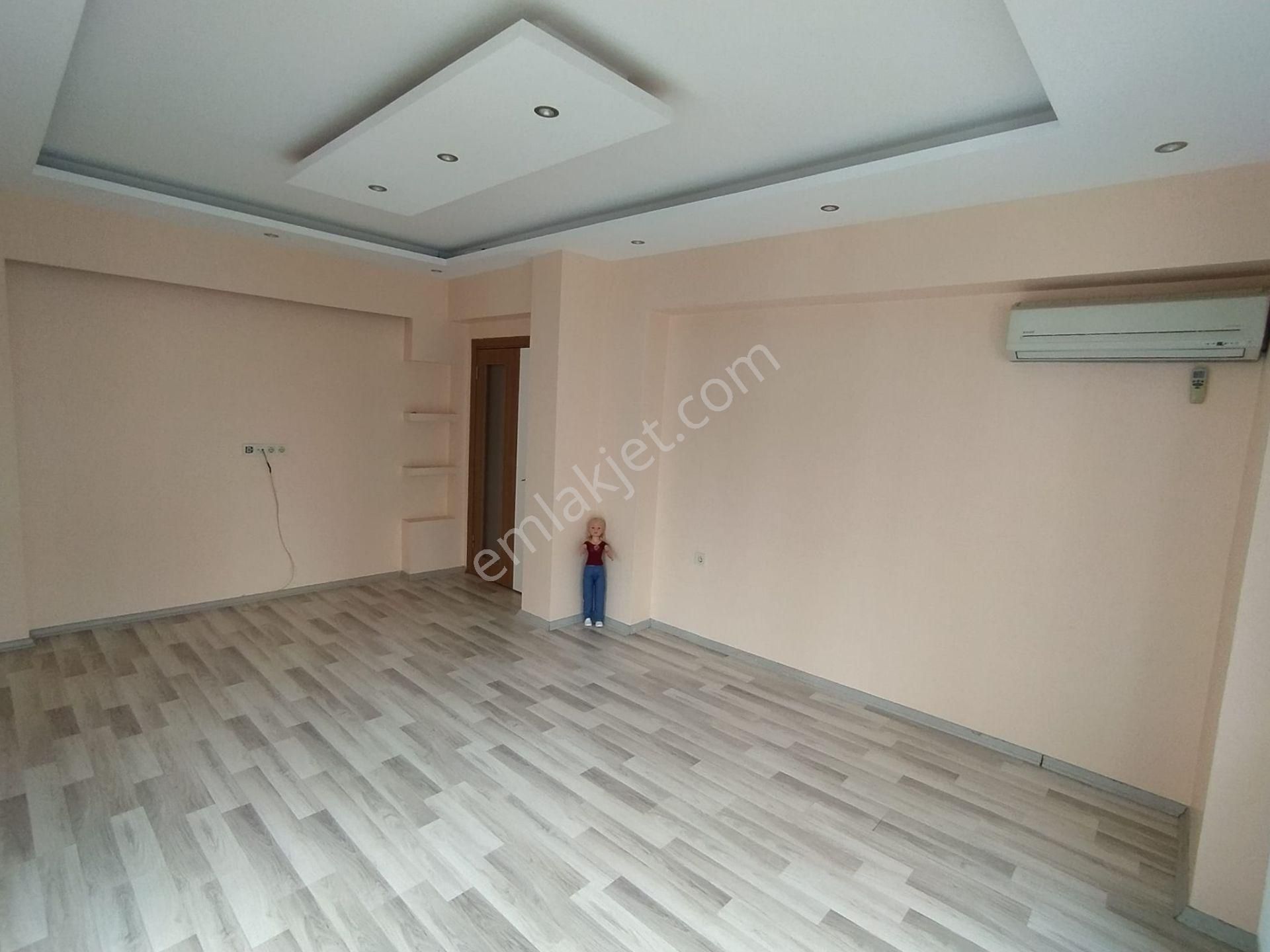 Mertcan Dan Yakacık Meydana Yürüme Site İçi 3+1 Ebeveyn Banyolu - Görsel 4