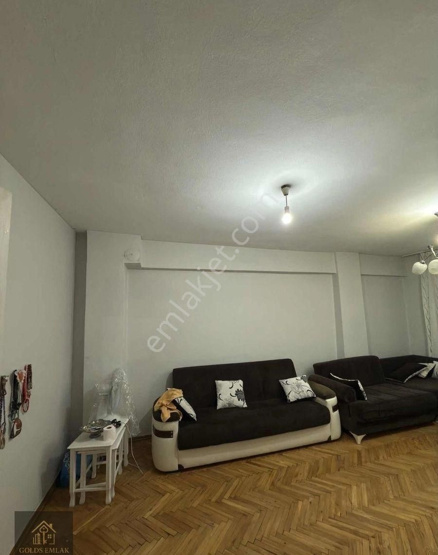 Güngören Köyiçi Merkez Mahallesinde Fırsat 3+1 Daire - Görsel 4