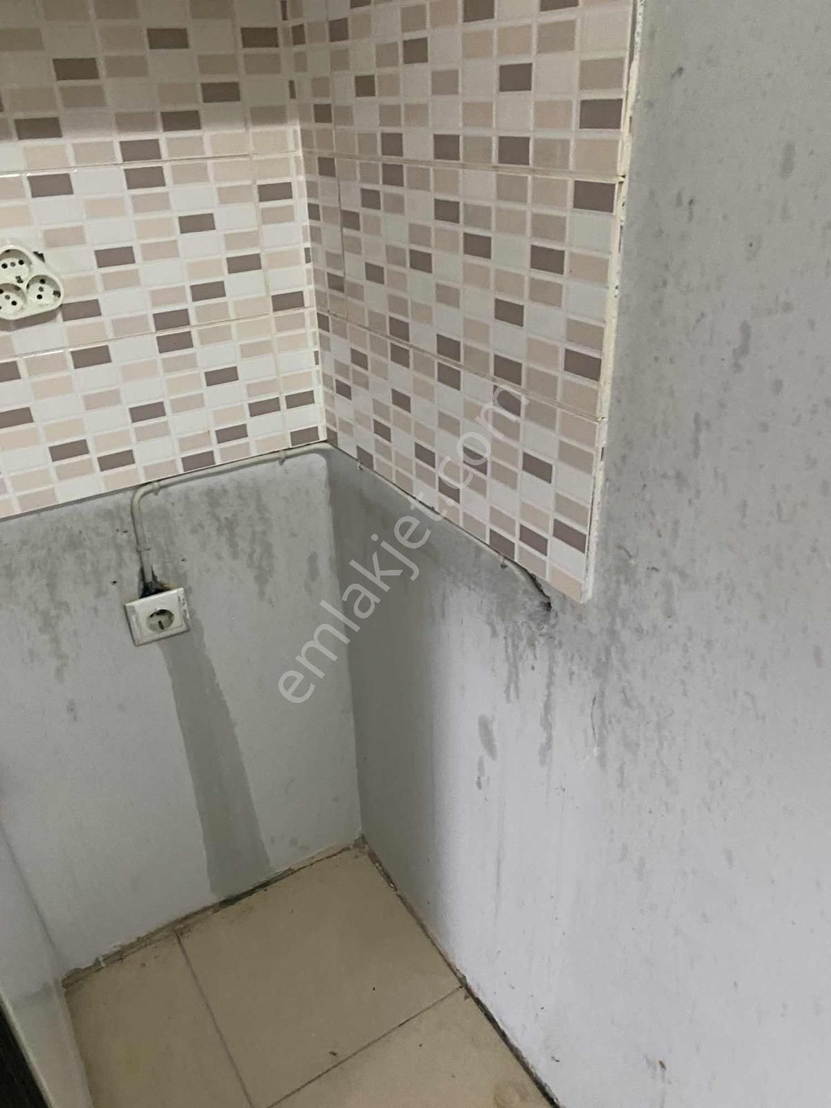 Yeni Mahallesinde 2+1 Ayrı Tuvalet Banyolu Çatı Katı - Görsel 12