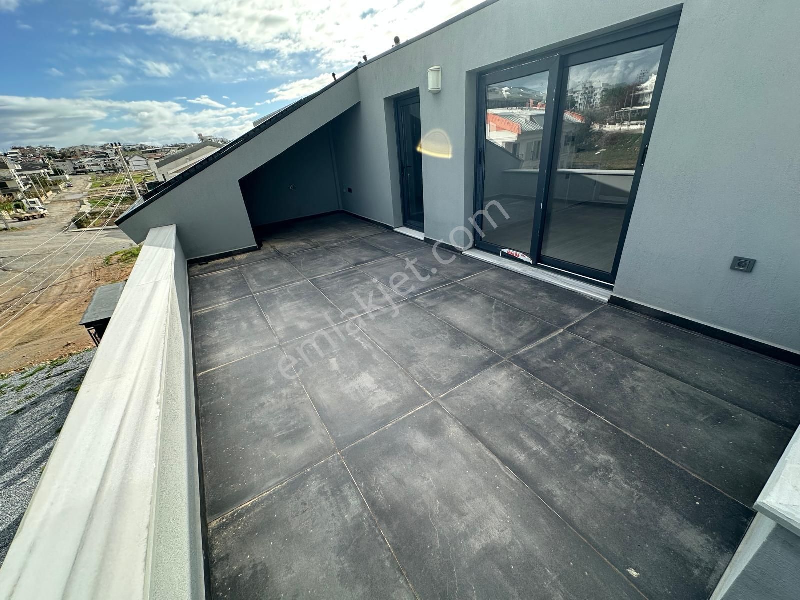 Didim Hisar Mah. 3+1 Açık Mutfaklı Havuzlu Ve Bahçeli Teraslı Trıplex Villalarımız Satılıktır - Görsel 32