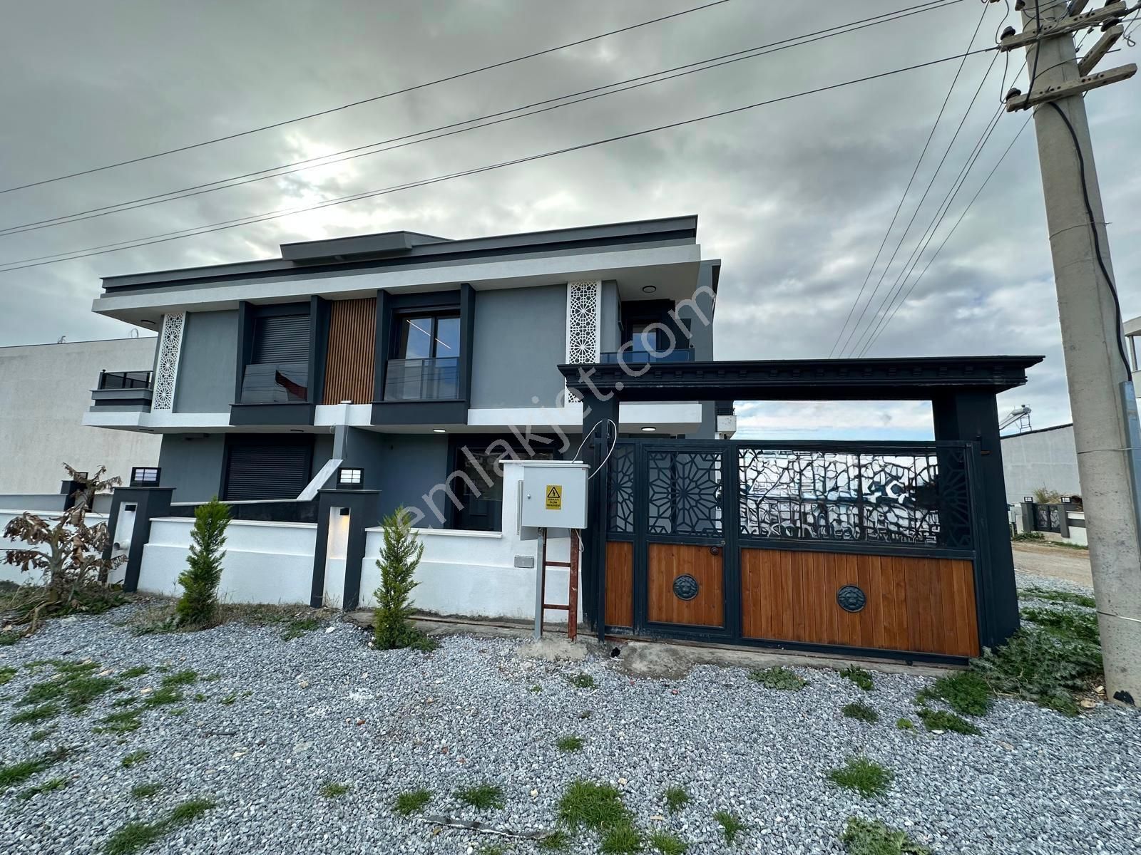 Didim Hisar Mah. 3+1 Açık Mutfaklı Havuzlu Ve Bahçeli Teraslı Trıplex Villalarımız Satılıktır - Görsel 6