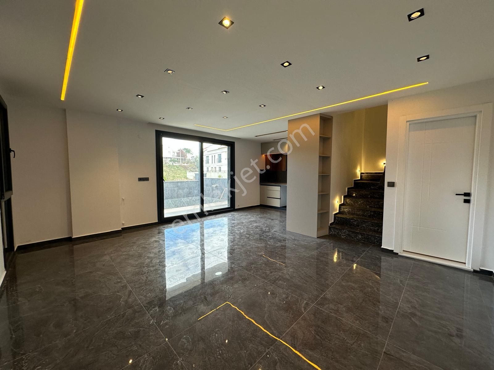 Didim Hisar Mah. 3+1 Açık Mutfaklı Havuzlu Ve Bahçeli Teraslı Trıplex Villalarımız Satılıktır - Görsel 10