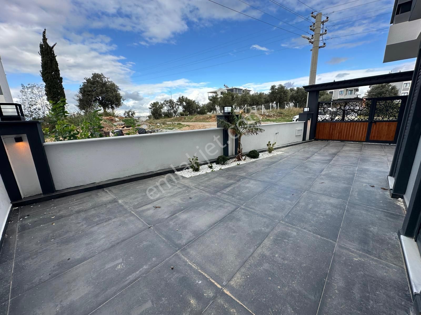 Didim Hisar Mah. 3+1 Açık Mutfaklı Havuzlu Ve Bahçeli Teraslı Trıplex Villalarımız Satılıktır - Görsel 5