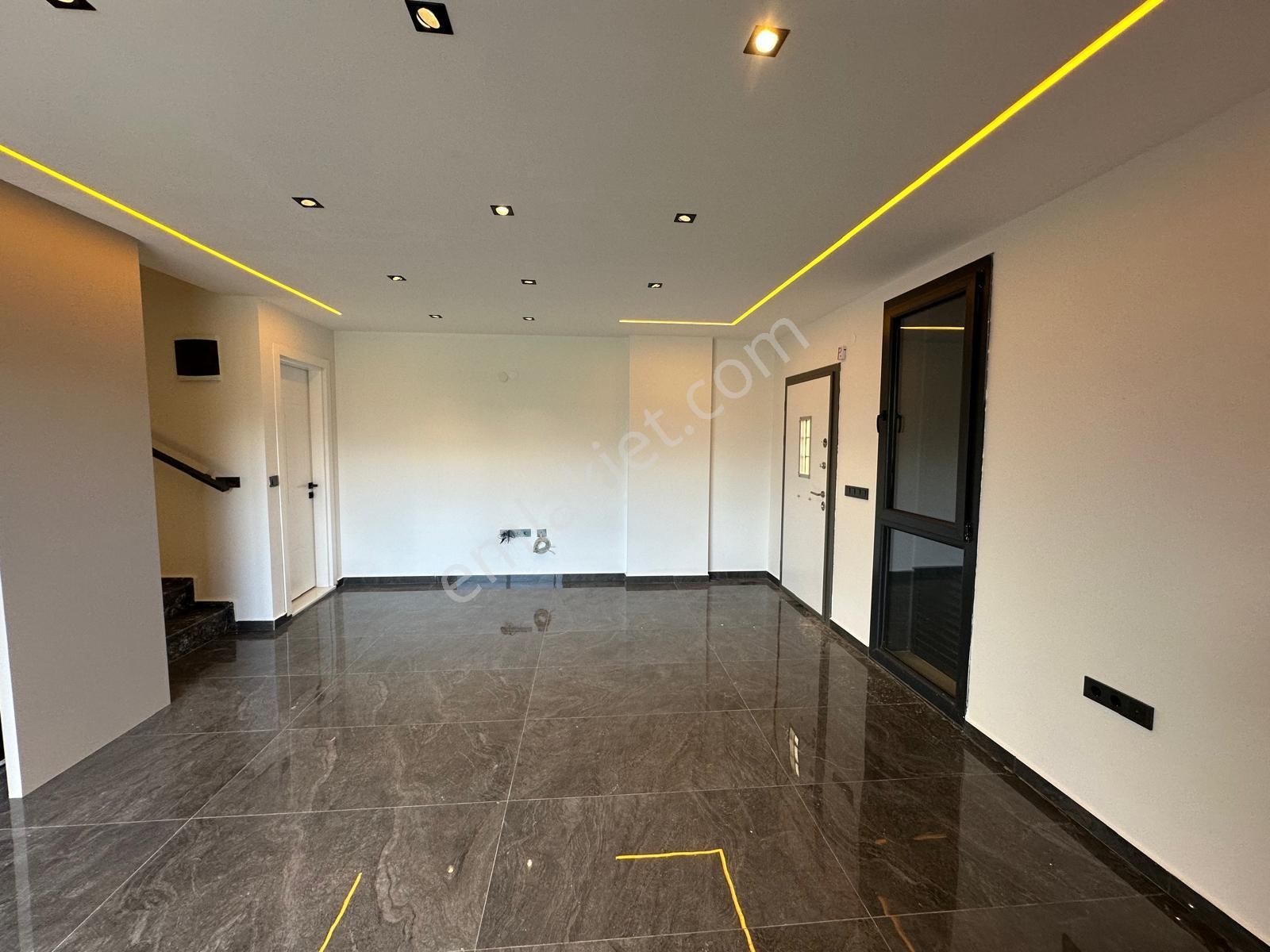 Didim Hisar Mah. 3+1 Açık Mutfaklı Havuzlu Ve Bahçeli Teraslı Trıplex Villalarımız Satılıktır - Görsel 12