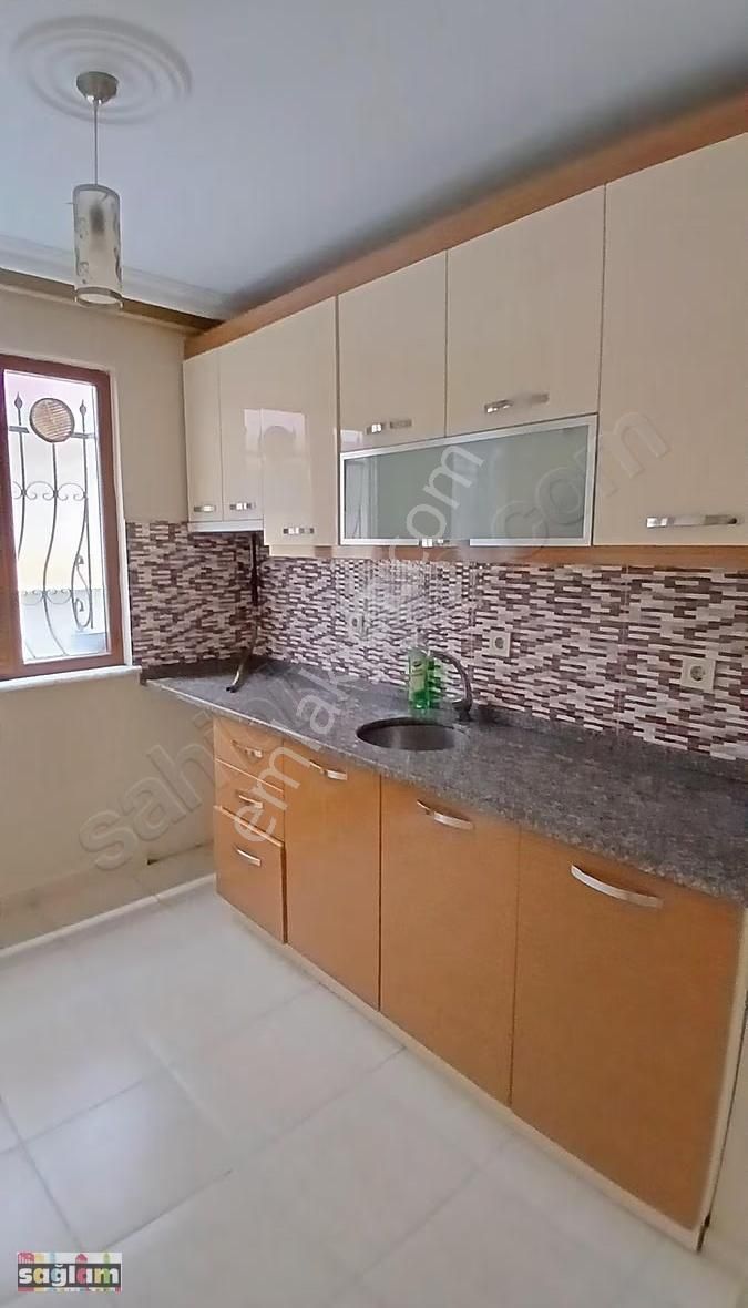 İstanbul Ataşehirde Yeditepe Üniversitesine Çok Yakın Boş Daire