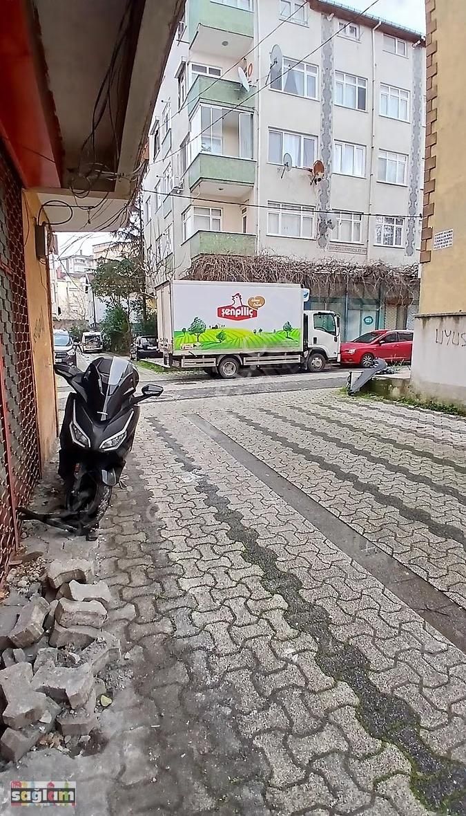 İstabul Ataşehir İçerenköyde Bostancı Metroya Yakın Düz Giriş - Görsel 6