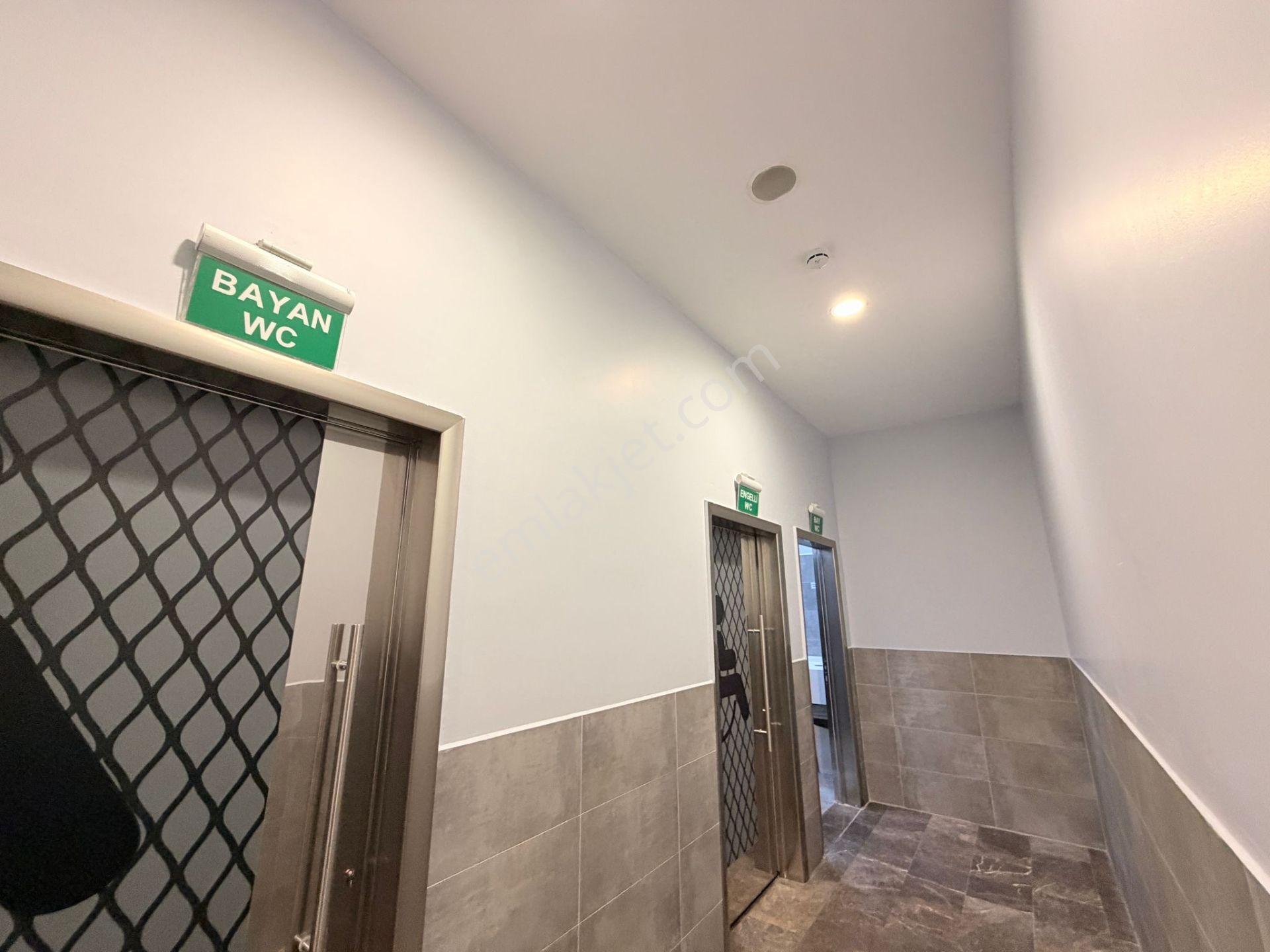 Esenyurt Özyurtlar Avm 70 M2 Satılık Dükkan - Görsel 27
