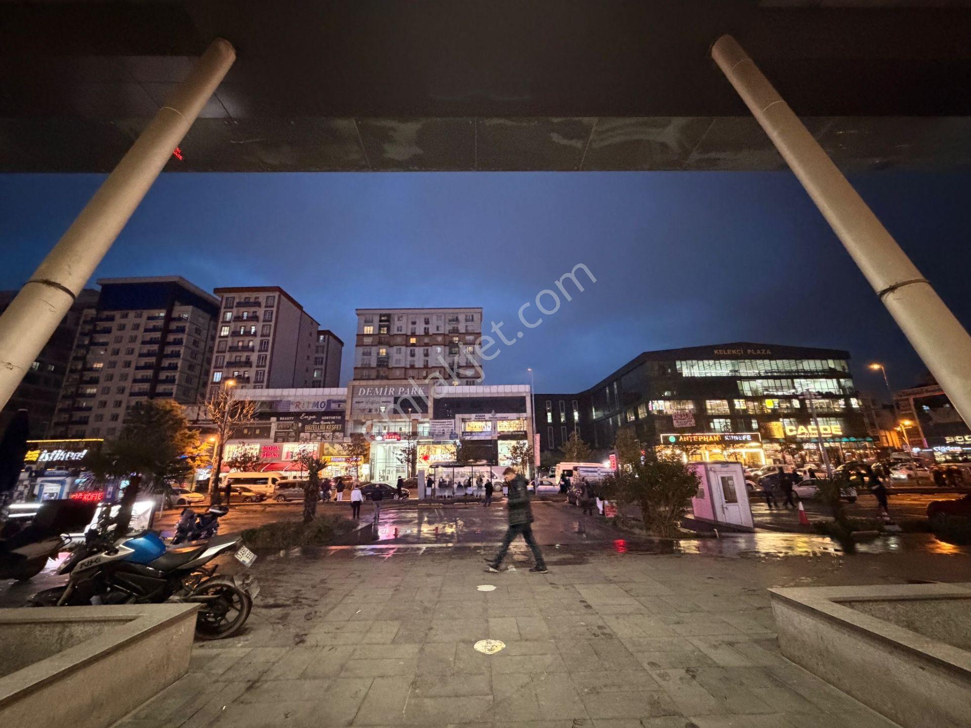 Esenyurt Özyurtlar Avm 70 M2 Satılık Dükkan - Görsel 22