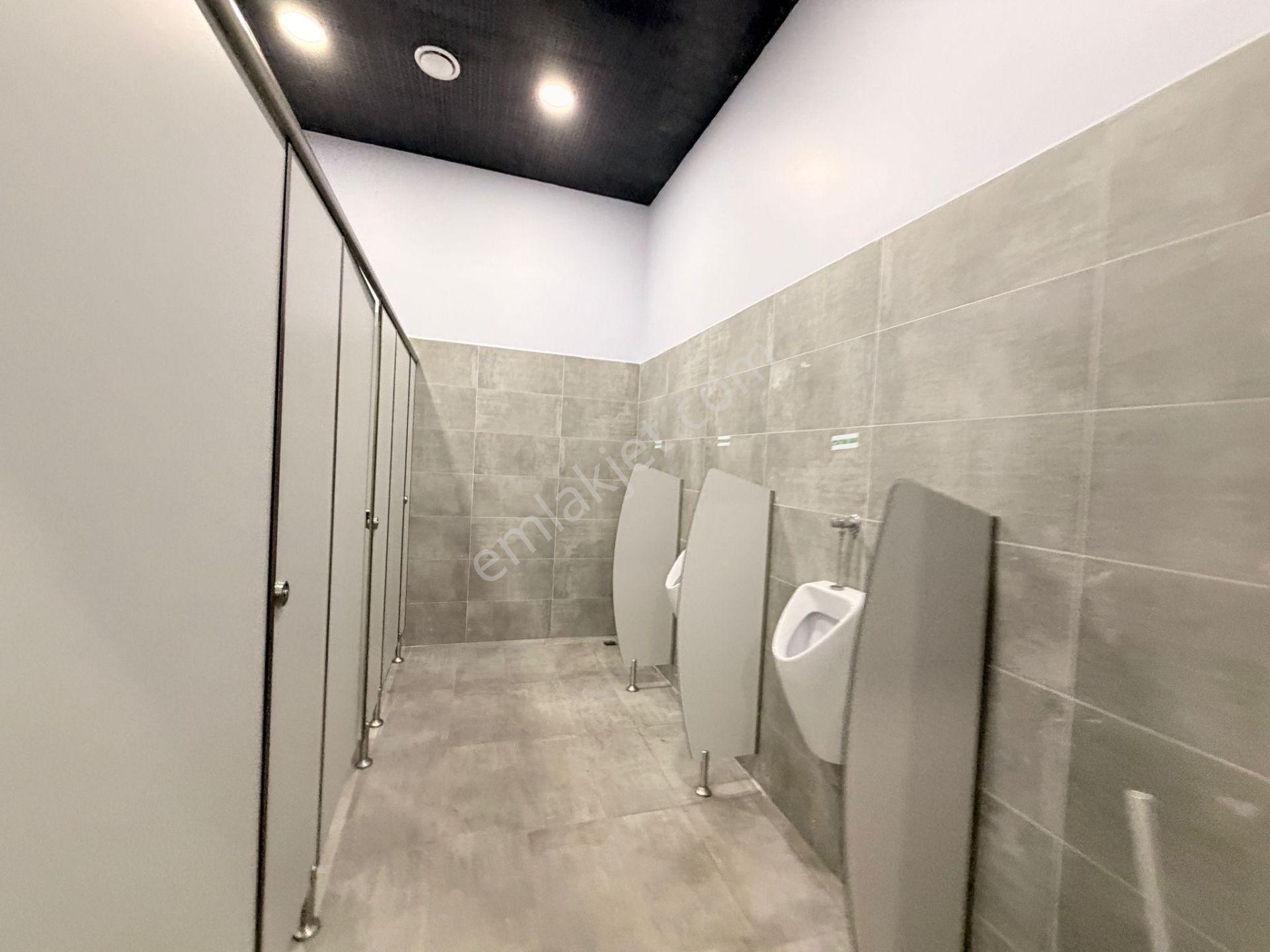 Esenyurt Özyurtlar Avm 70 M2 Satılık Dükkan - Görsel 5