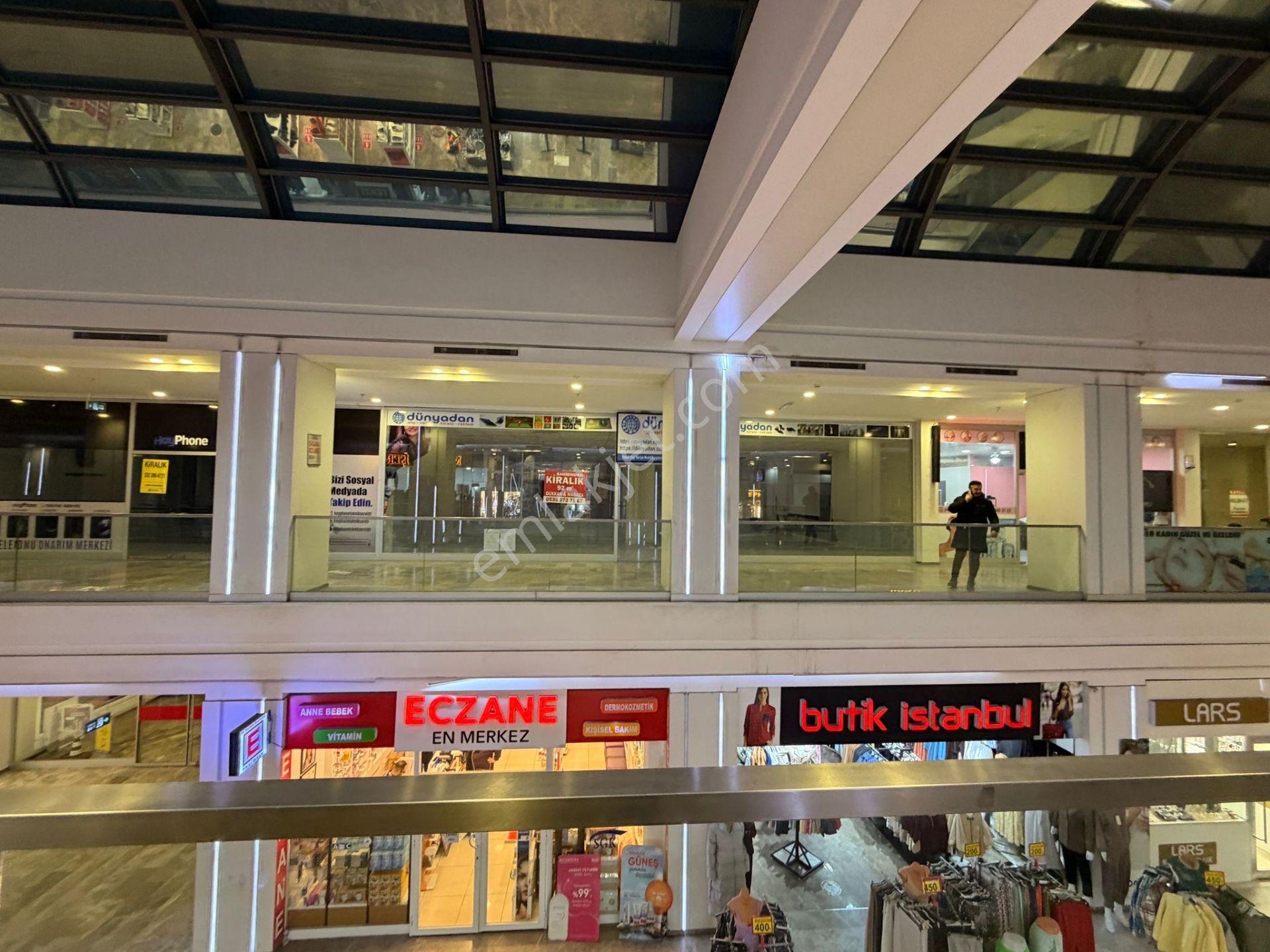 Esenyurt Özyurtlar Avm 70 M2 Satılık Dükkan - Görsel 29