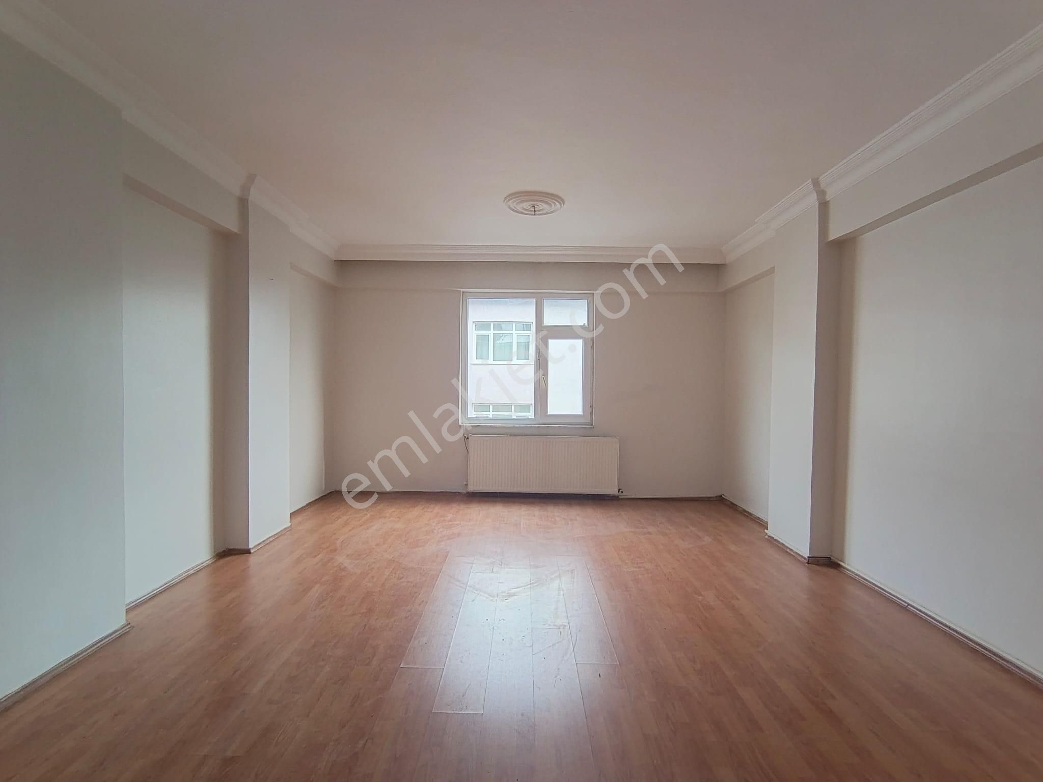 Çekmeköy M.sinan Mh Kiralık 2+1 95m² Daire