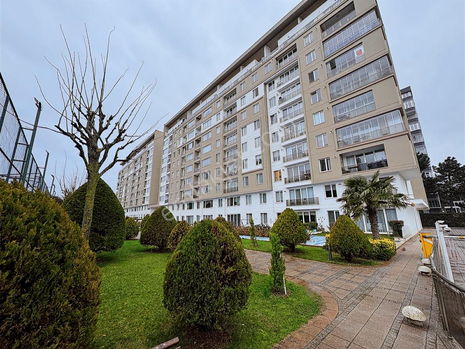 Kurtköy Ayvacı Park Sitesinde 1+1 Geniş Satılık Daire