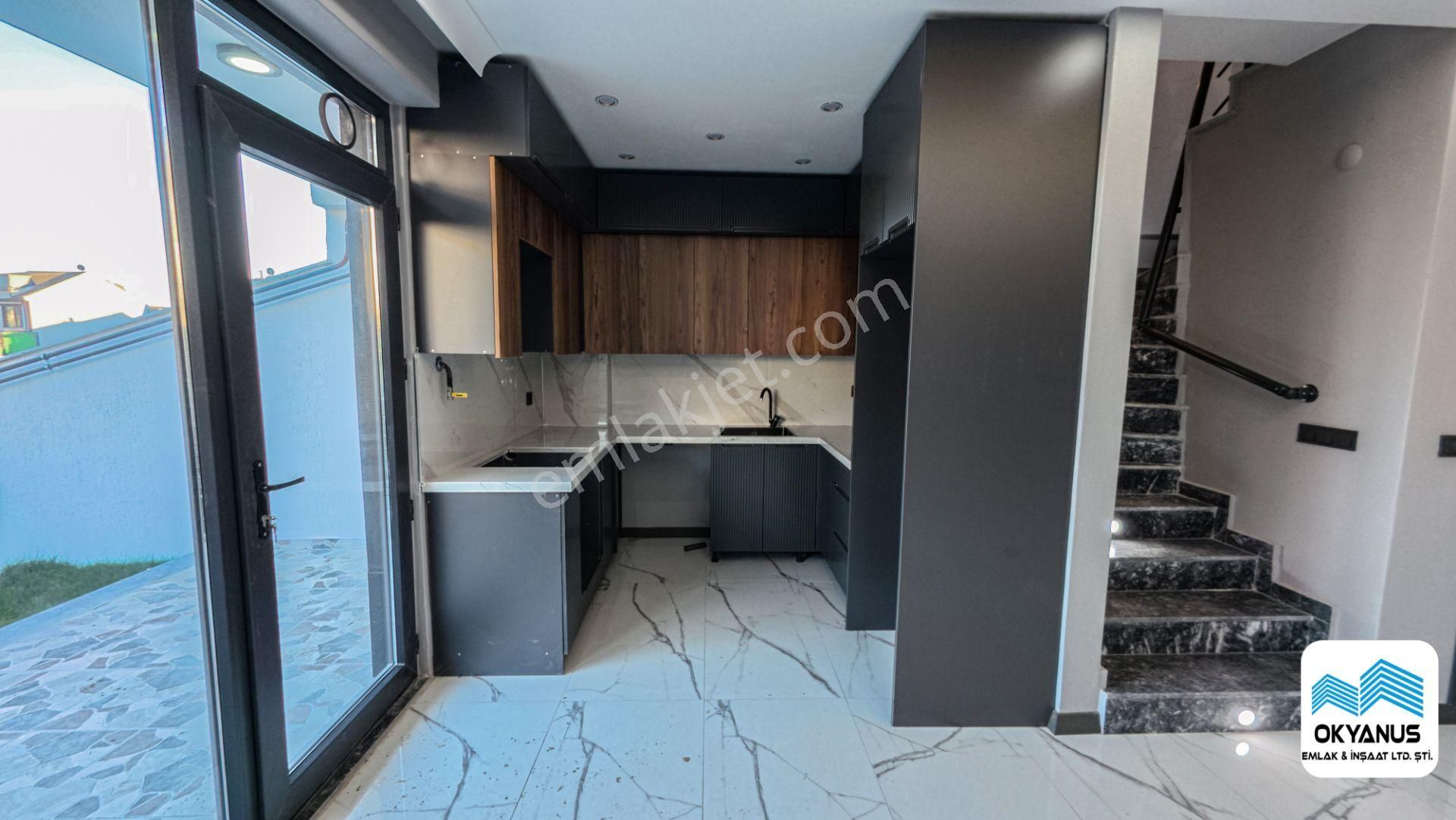 Sakarya Kocaali'de Deniz Gören Geniş Bahçe Kullanımlı Modern 3+1 Villa - Görsel 10