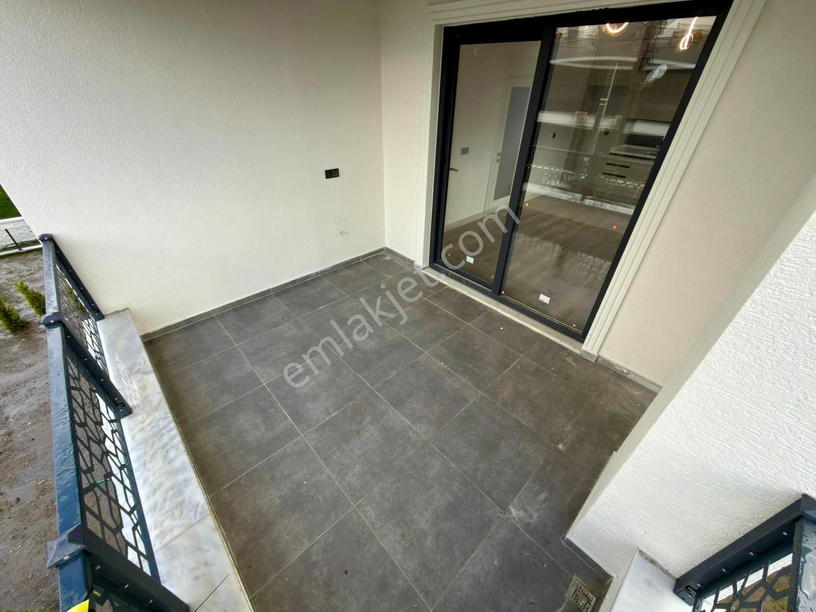 🏡 Referans'tan Doğa Manzaralı Ön Cephe Ara Kat 2+1 Daire - Görsel 27