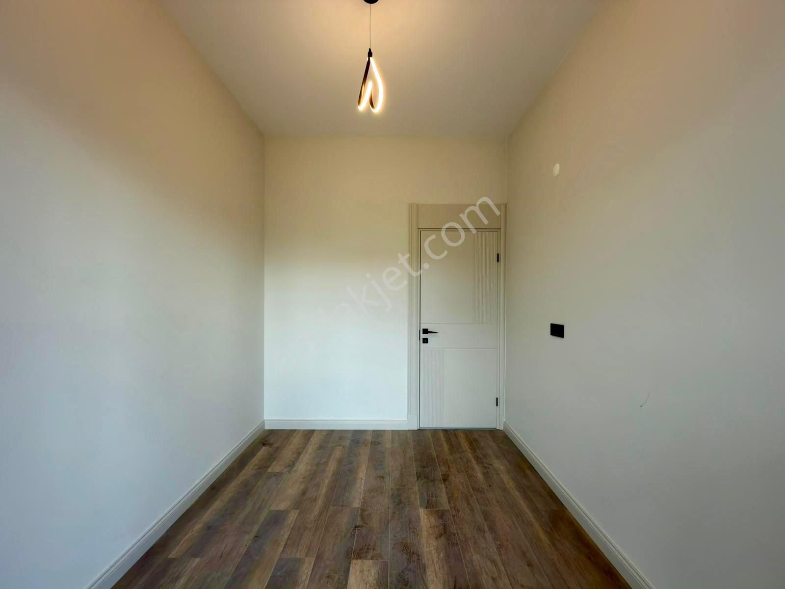 🏡 Referans'tan Doğa Manzaralı Ön Cephe Ara Kat 2+1 Daire - Görsel 13