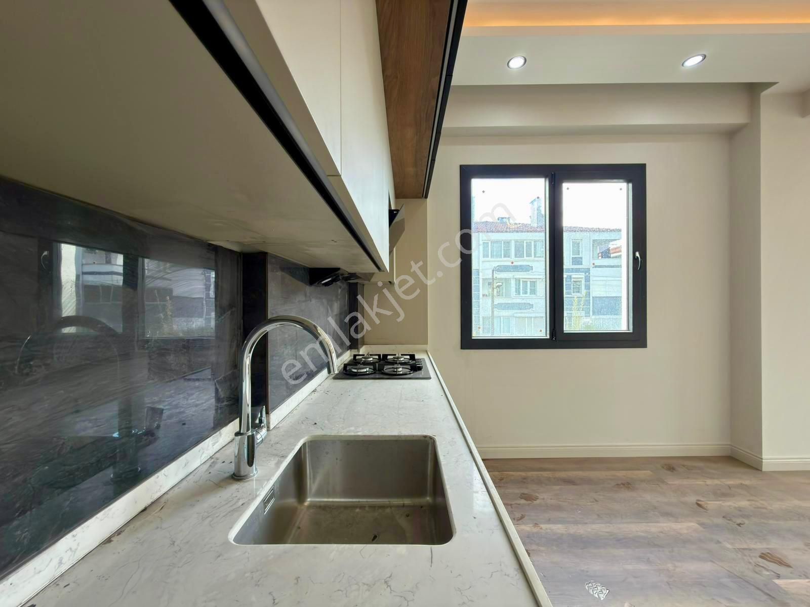 🏡 Referans'tan Doğa Manzaralı Ön Cephe Ara Kat 2+1 Daire - Görsel 29