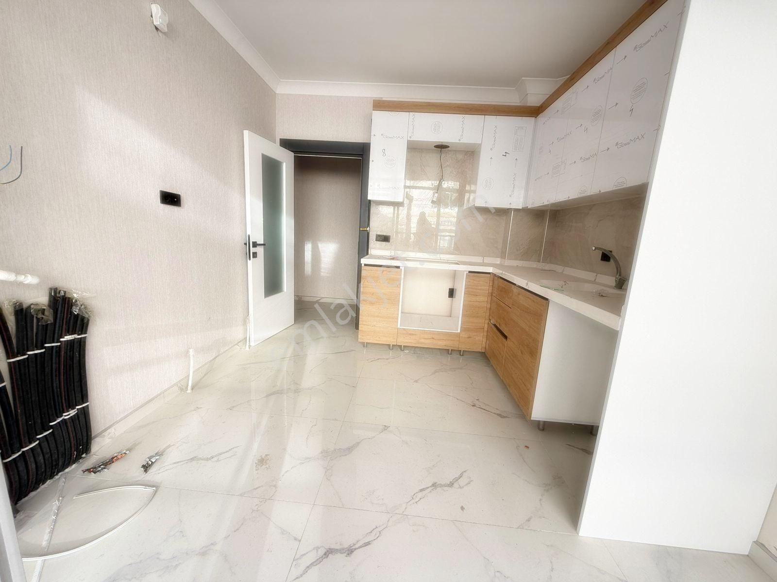 Cadde Üzerinde Ara Katta Yeni Binada 3+1 Daire - Görsel 19