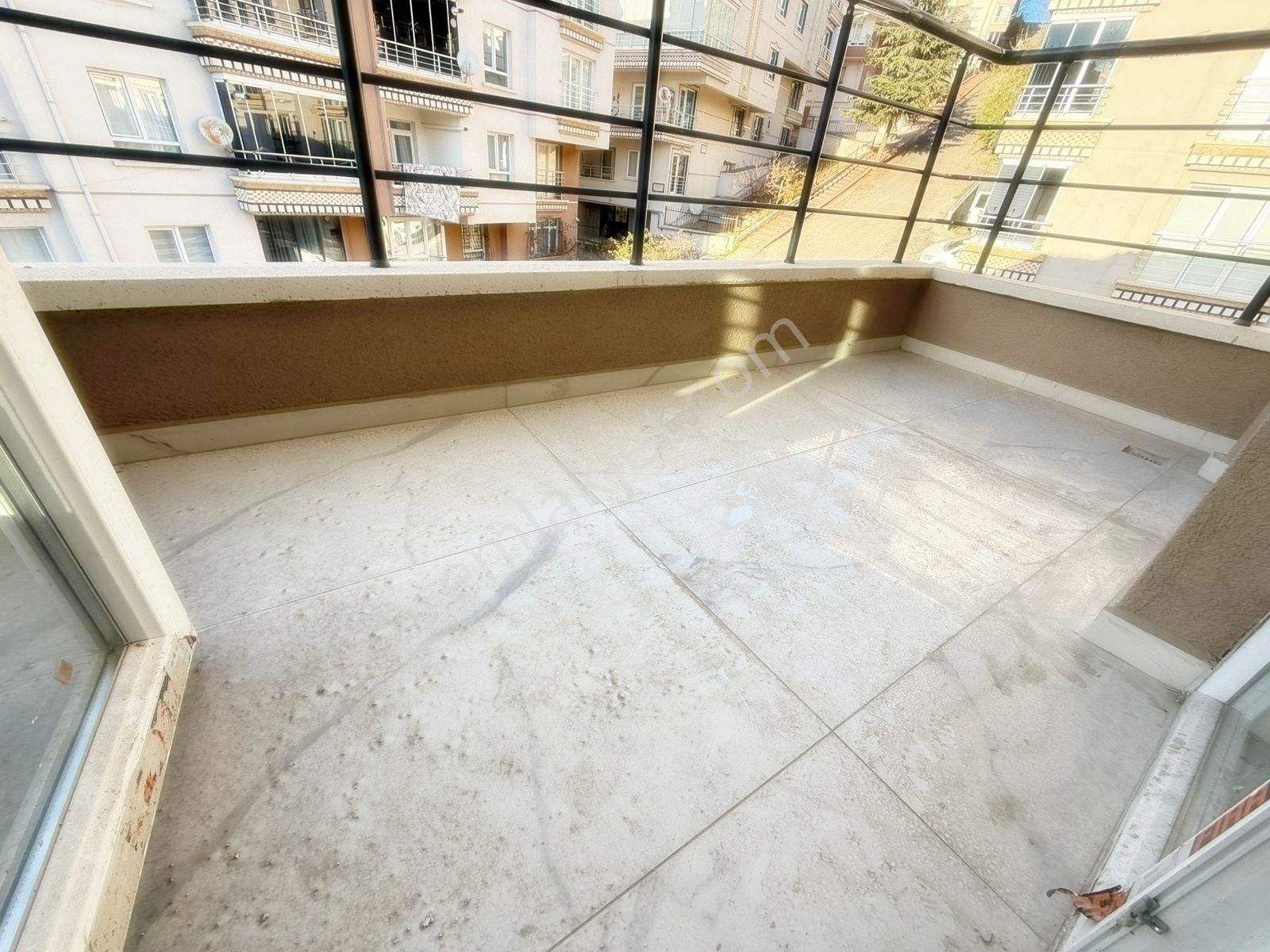 Cadde Üzerinde Ara Katta Yeni Binada 3+1 Daire - Görsel 13