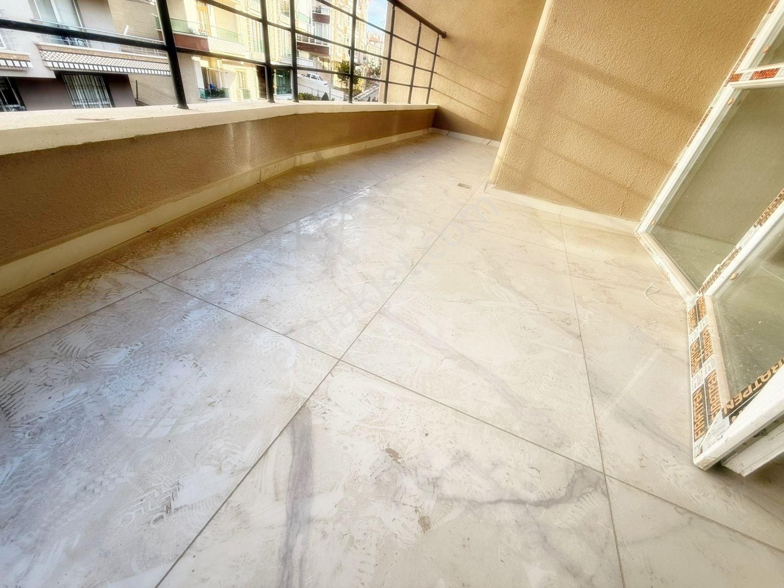 Cadde Üzerinde Ara Katta Yeni Binada 3+1 Daire - Görsel 18