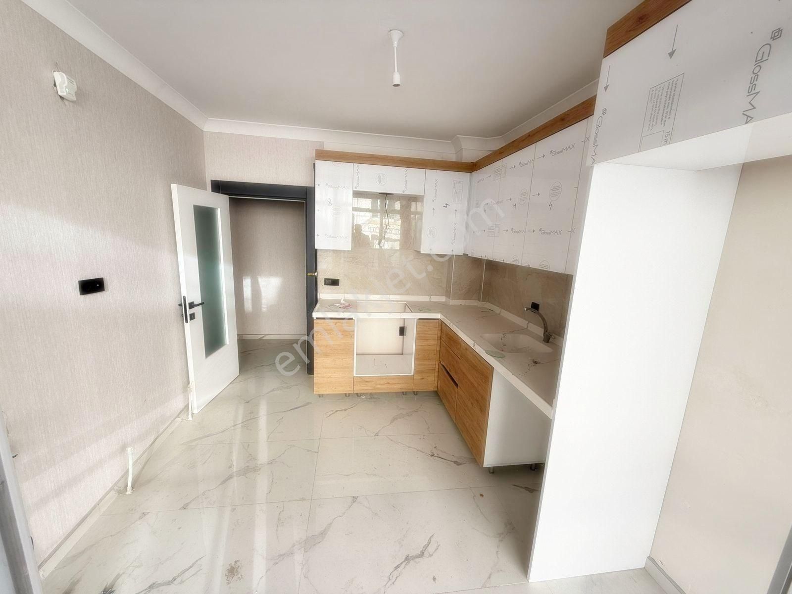 Cadde Üzerinde Ara Katta Yeni Binada 3+1 Daire - Görsel 8