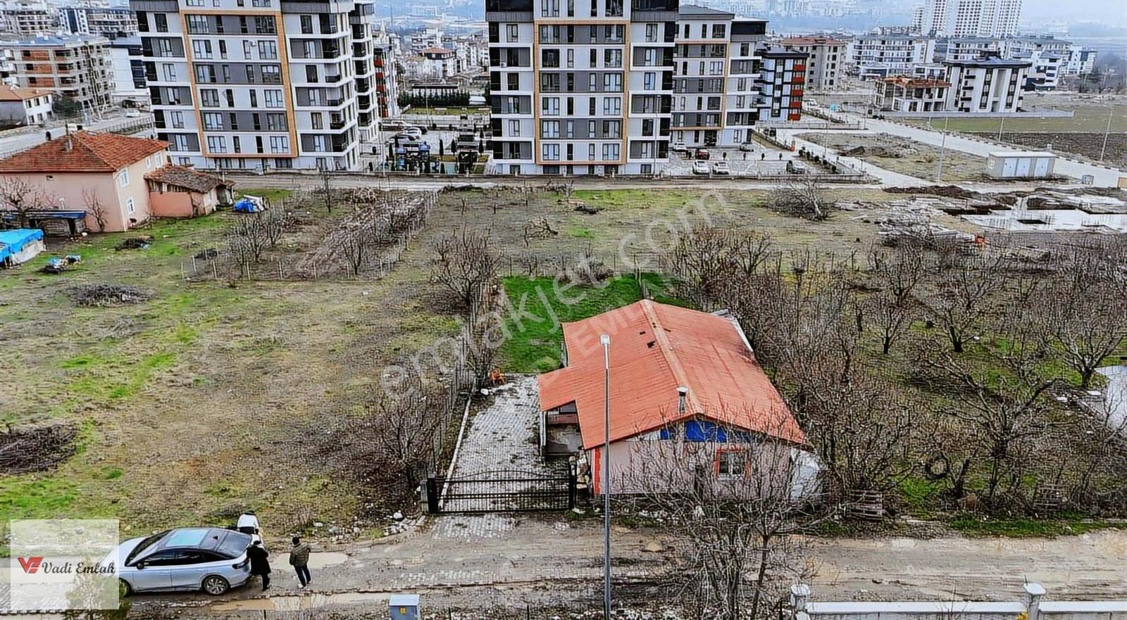 Güneşli Mahallesinde 503 M² Arsa Ve 2+1 Ev Satılık | Vadi Emlak - Görsel 18