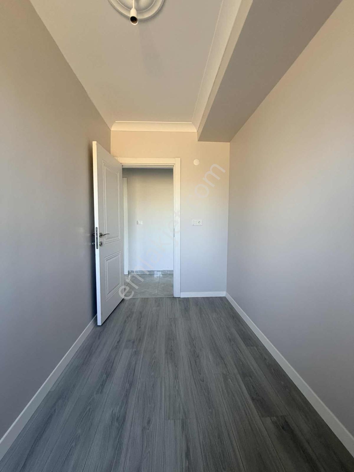 Ergene Cumhuriyet Mahallesinde 2+1 Giriş Kat 90m2 Satılık Daire - Görsel 12