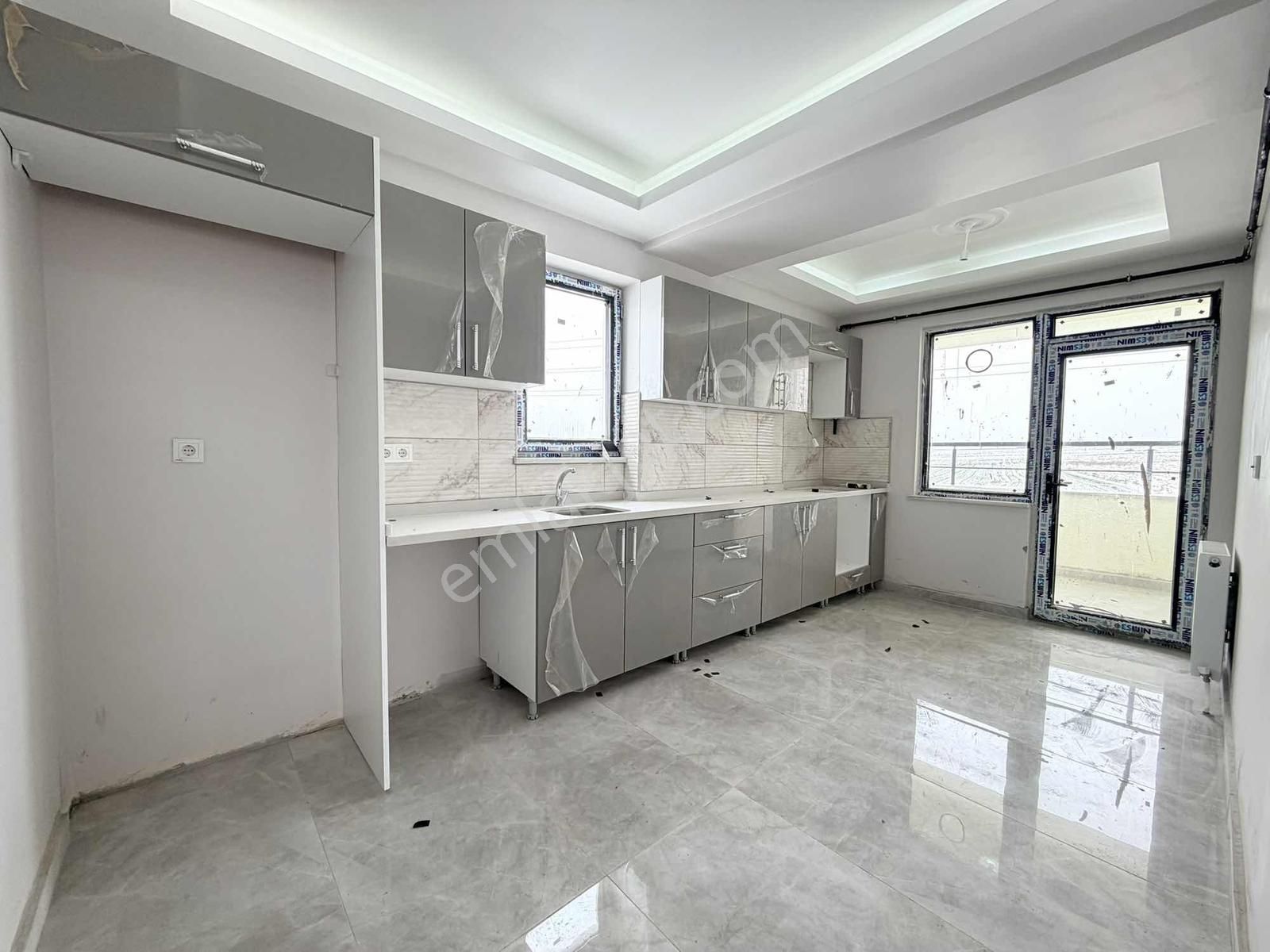 Ergene Cumhuriyet Mahallesinde 2+1 Giriş Kat 90m2 Satılık Daire - Görsel 17