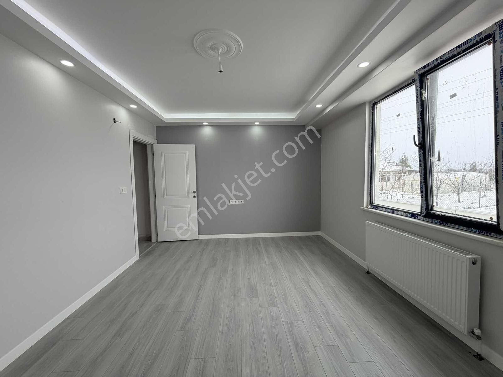 Ergene Cumhuriyet Mahallesinde 2+1 Giriş Kat 90m2 Satılık Daire - Görsel 14