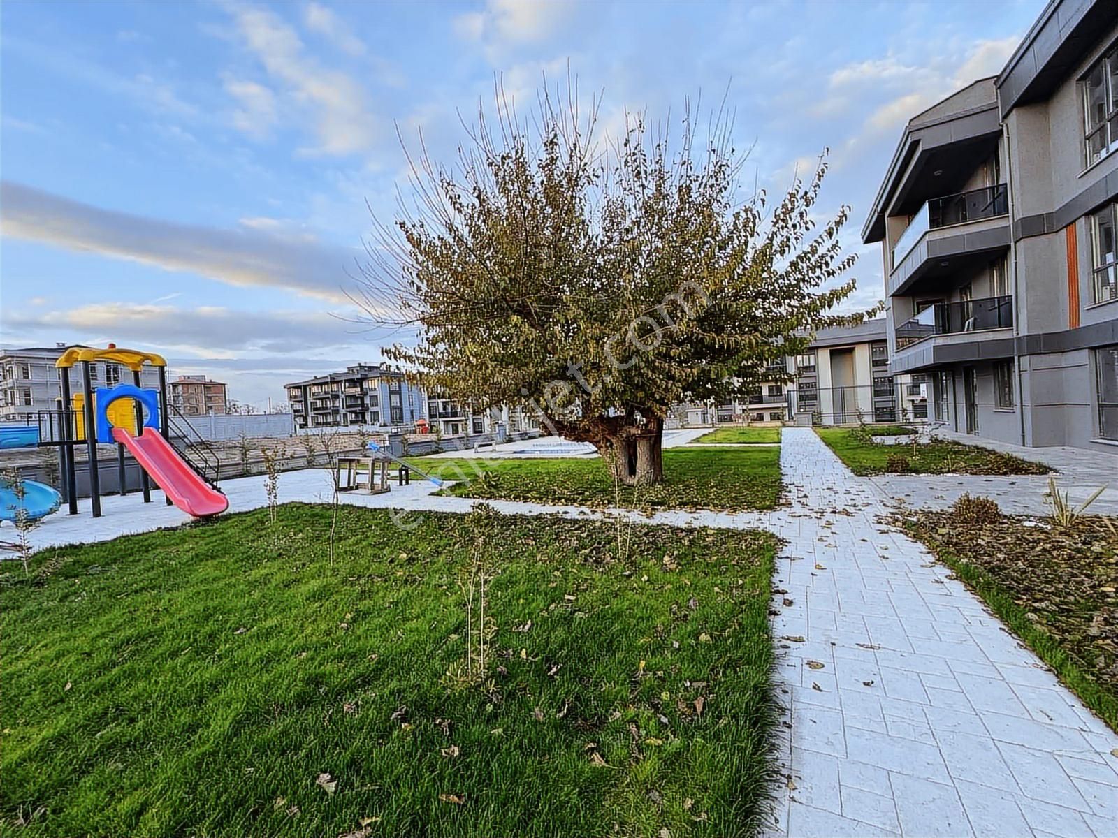 Villa Komseptinde 2+1 Havuzlu Daire - Görsel 35