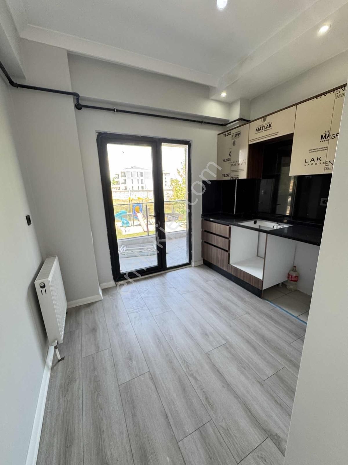 Villa Komseptinde 2+1 Havuzlu Daire - Görsel 20