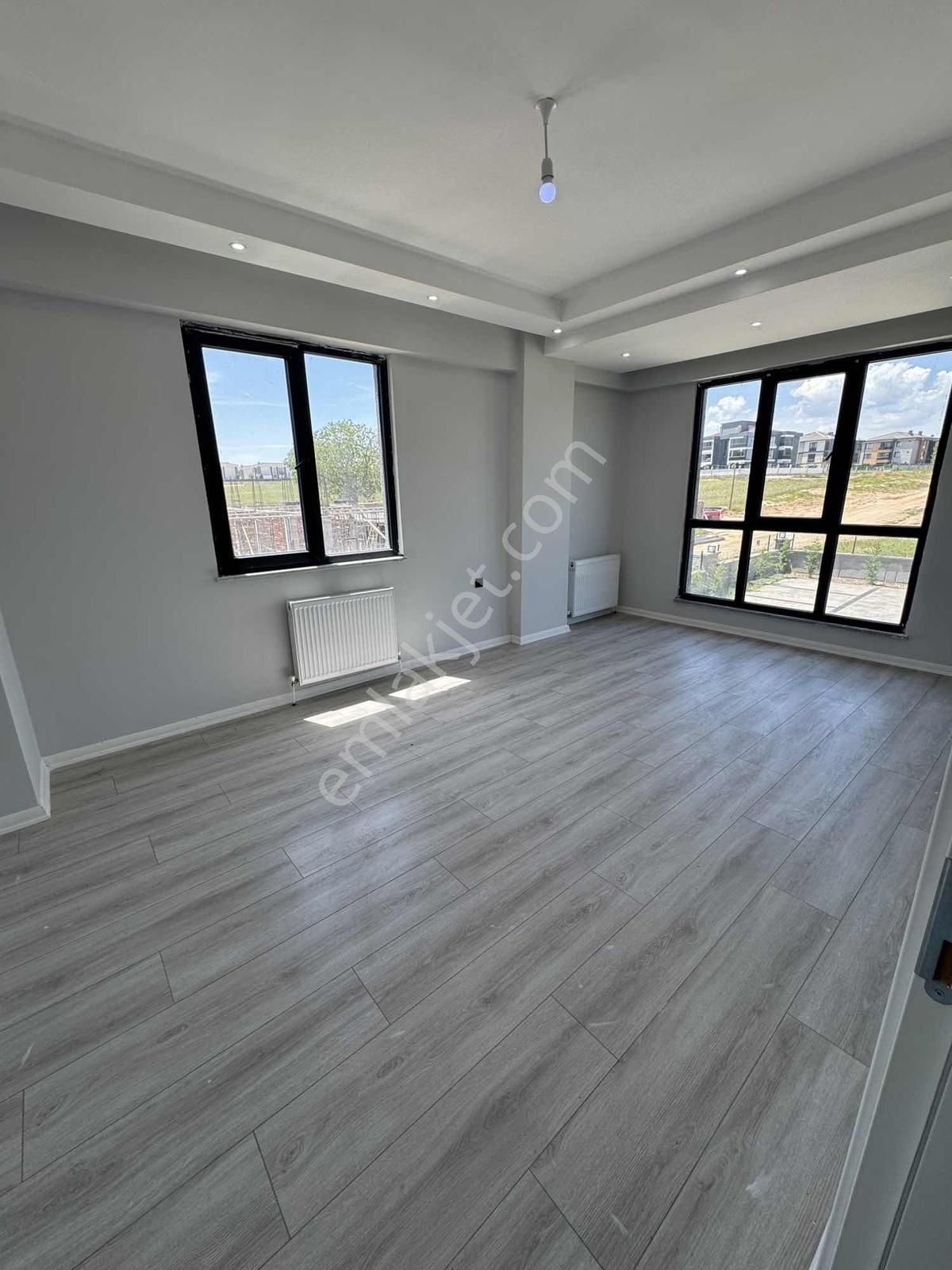 Villa Komseptinde 2+1 Havuzlu Daire - Görsel 31