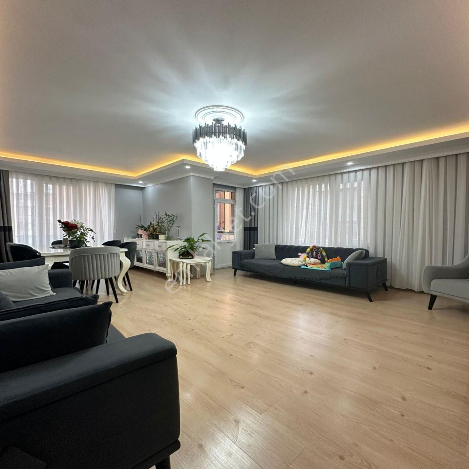 Beylikdüzü Yakuplu Mah'de Ferah 3+1 Satılık Daire - Görsel 3