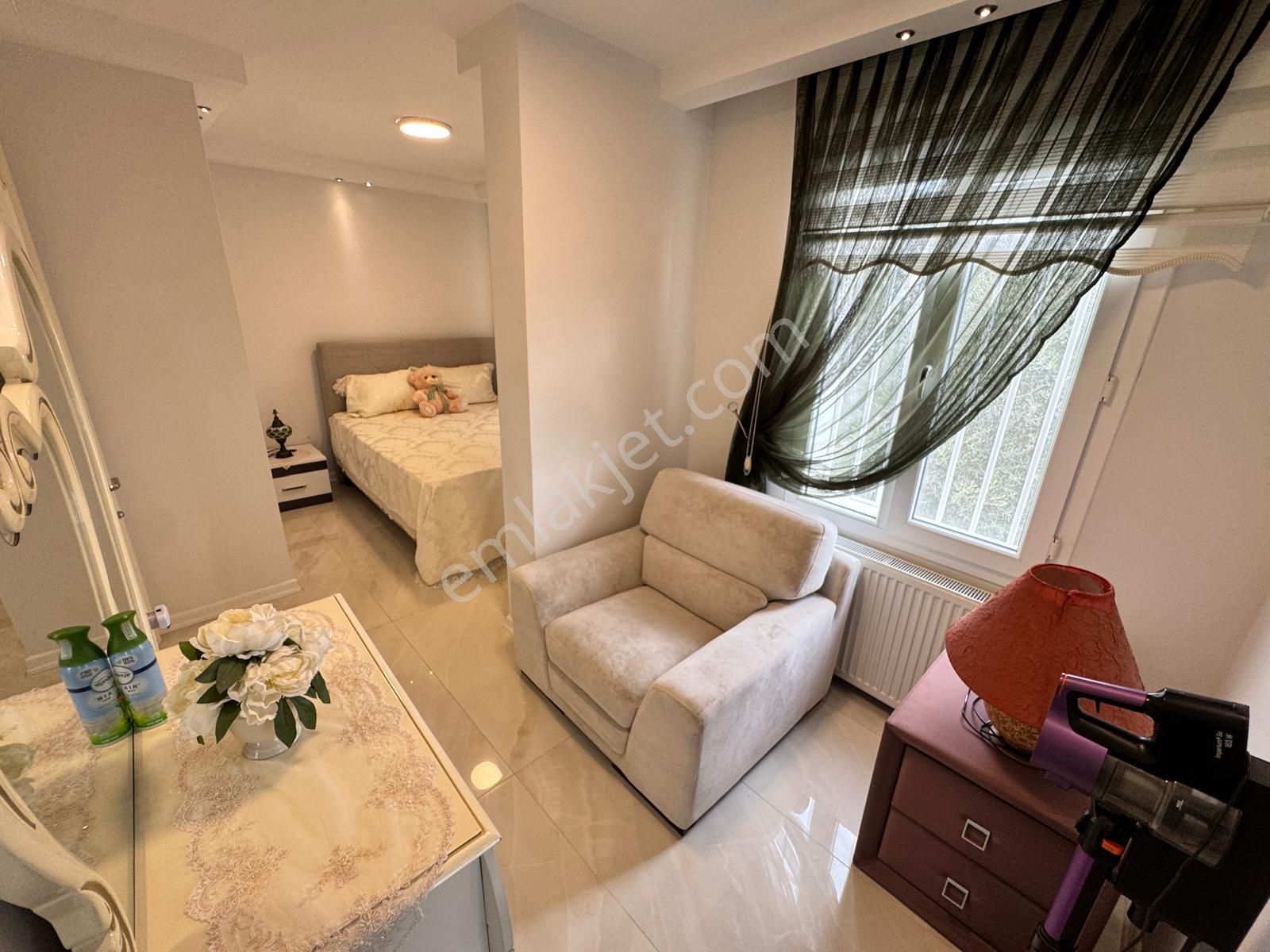 Kuşadası'nda Müstakil Deniz Manzaralı Havuzlu Sitede Ful Eşyalı Satılık Villa - Görsel 30