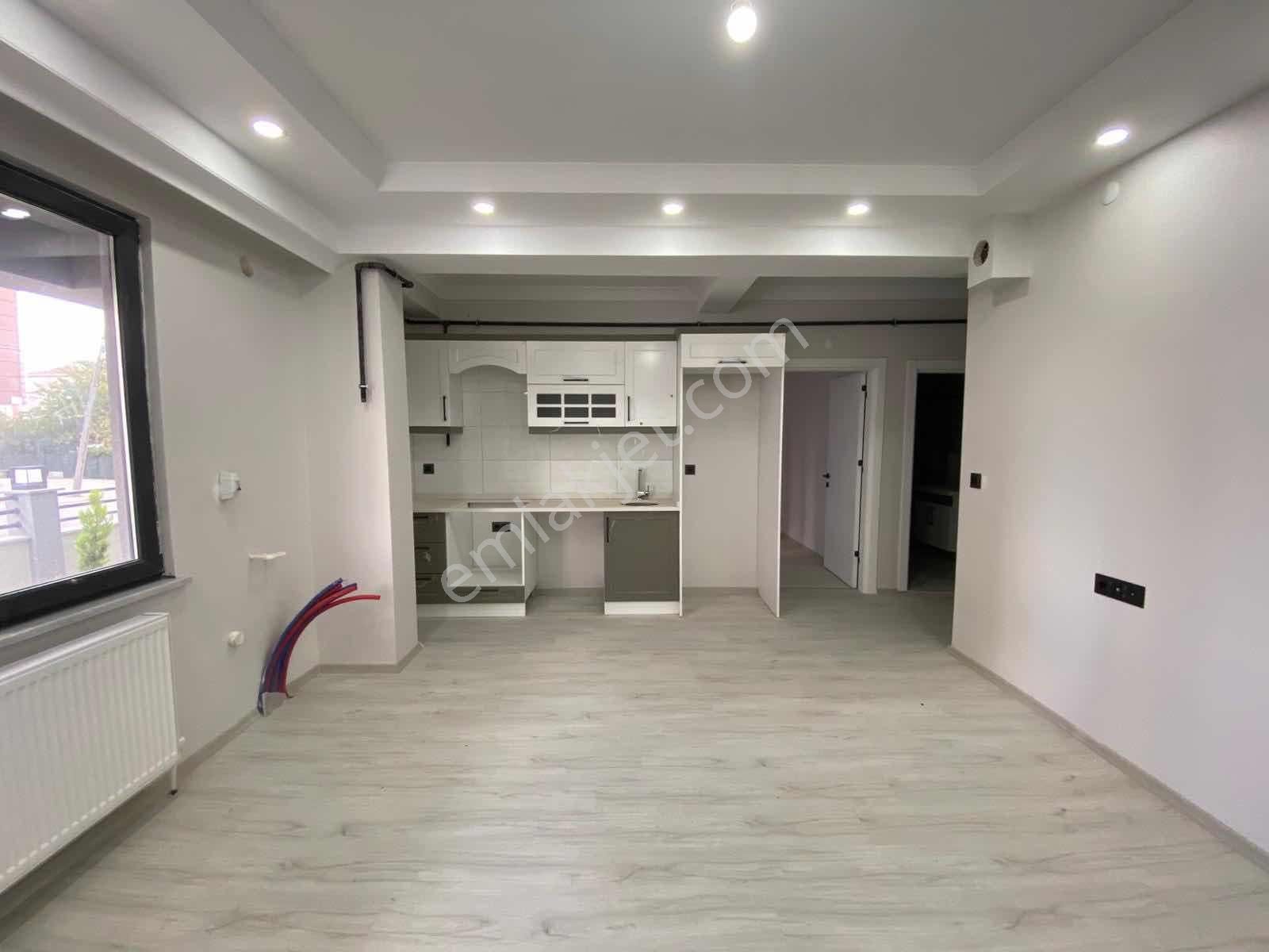 Ergene Sağlık Mahallesinde Satılık 1+1 Daire