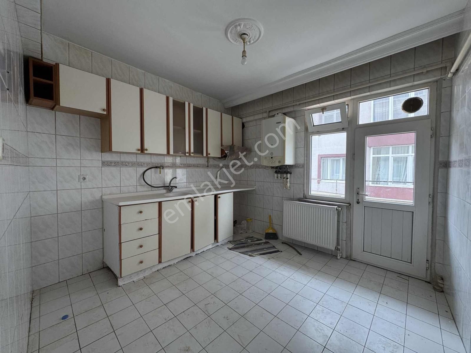 Reşadıyede Arakat 3+1 Kiralık Daire - Görsel 14