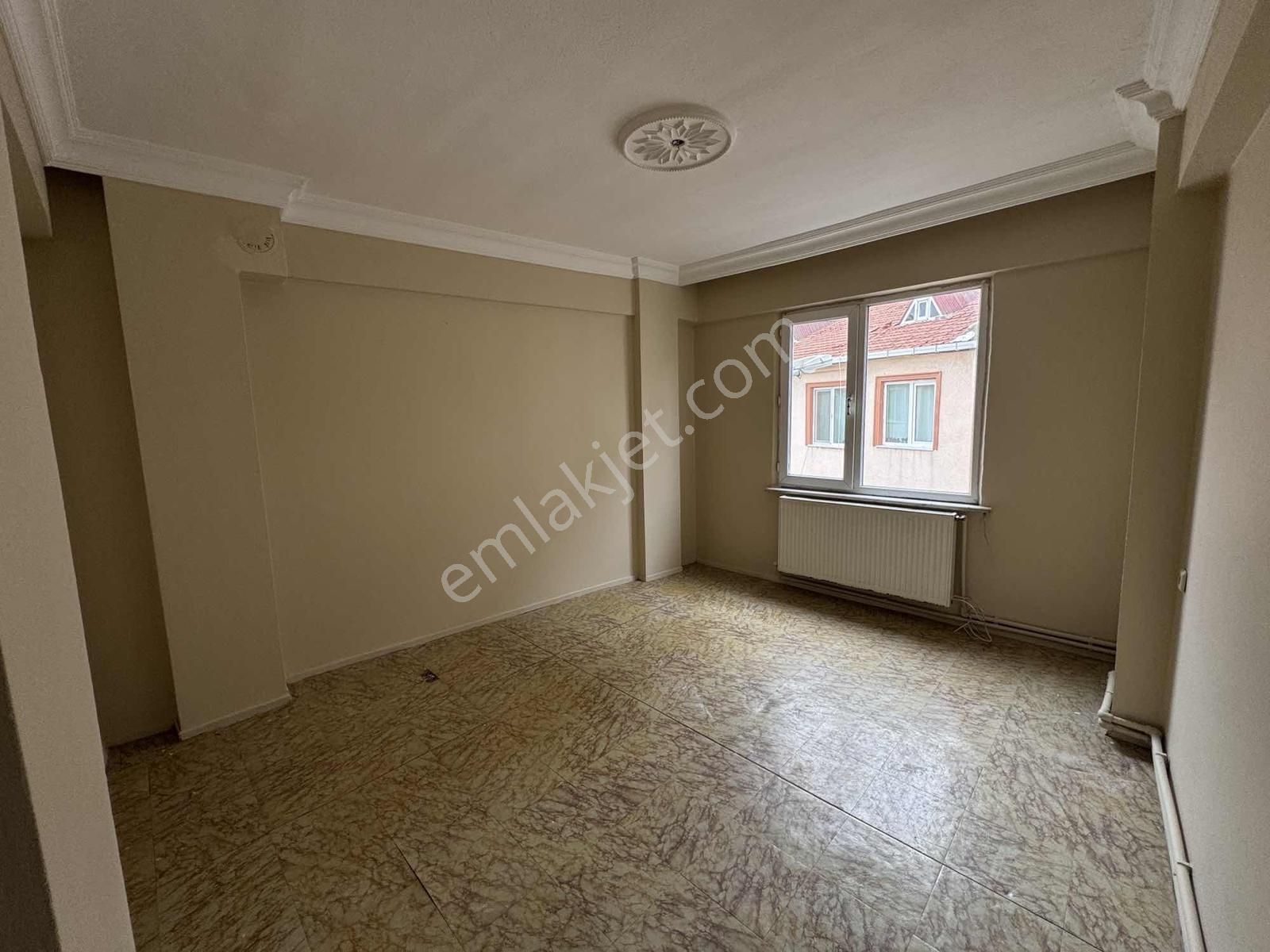 Reşadıyede Arakat 3+1 Kiralık Daire - Görsel 23