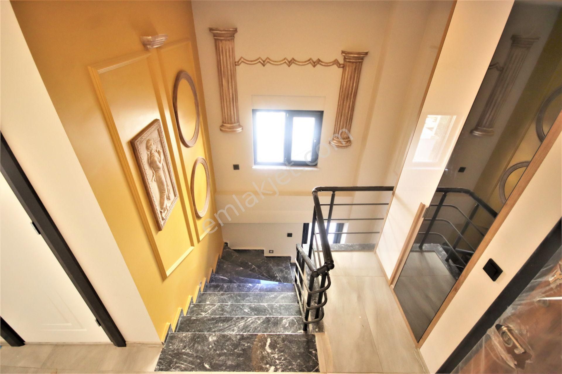 👉aygül'den Akçay'da Şık Tasarımı İle Denize 50 Mt Bahçe Kullanımlı Geniş 3+1 Satılık Ters Dubleks👈 - Görsel 15