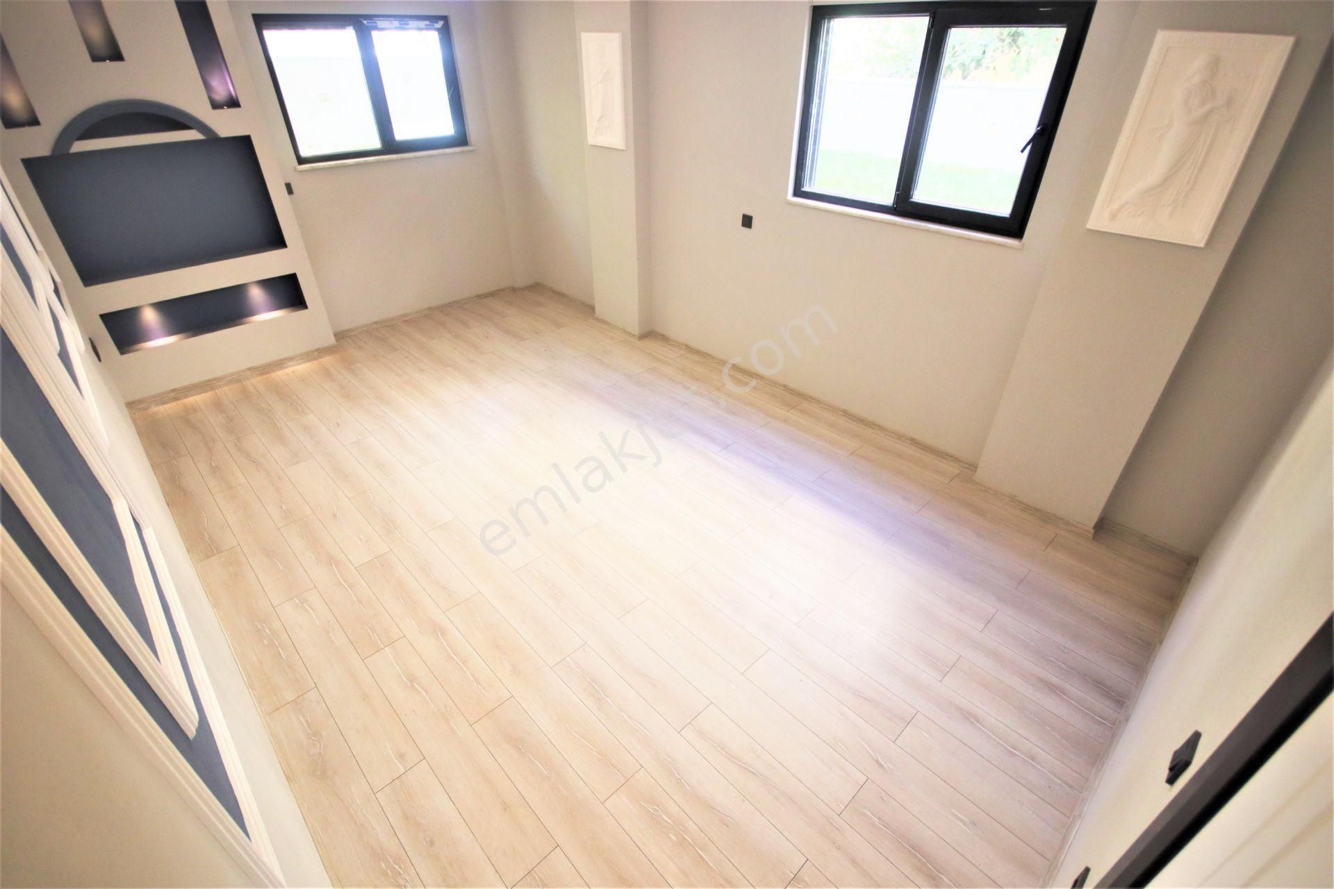 👉aygül'den Akçay'da Şık Tasarımı İle Denize 50 Mt Bahçe Kullanımlı Geniş 3+1 Satılık Ters Dubleks👈 - Görsel 11