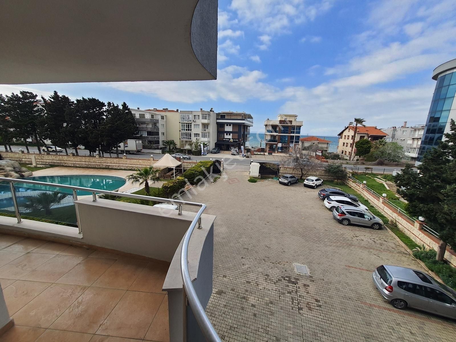 Güzelbahçe De Deniz Ve Havuz Manzaralı Geniş Satılık Daire - Görsel 32