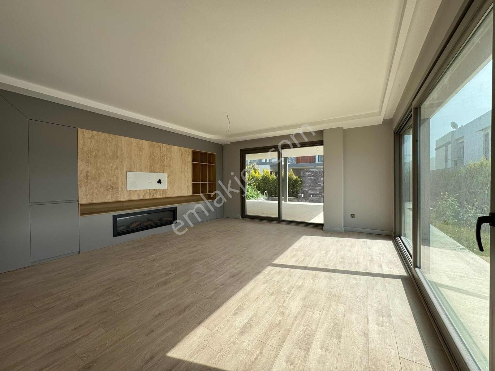 Karahanda Oturuma Hazır 5+1/site İçi/5 Banyolu Havuzlu Lüx Villa - Görsel 21